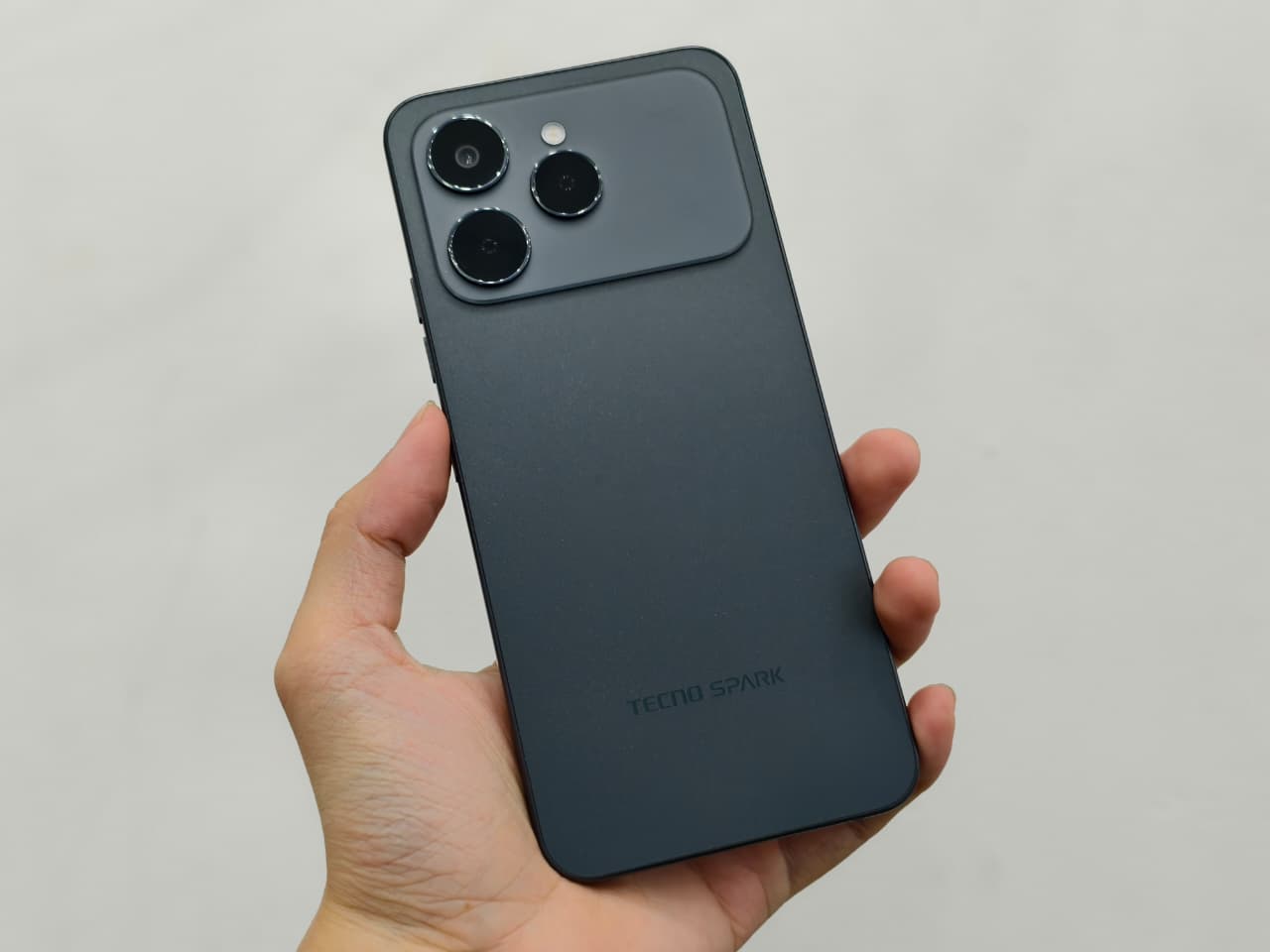 Điện thoại TECNO SPARK 40 (8+8GB/256GB)