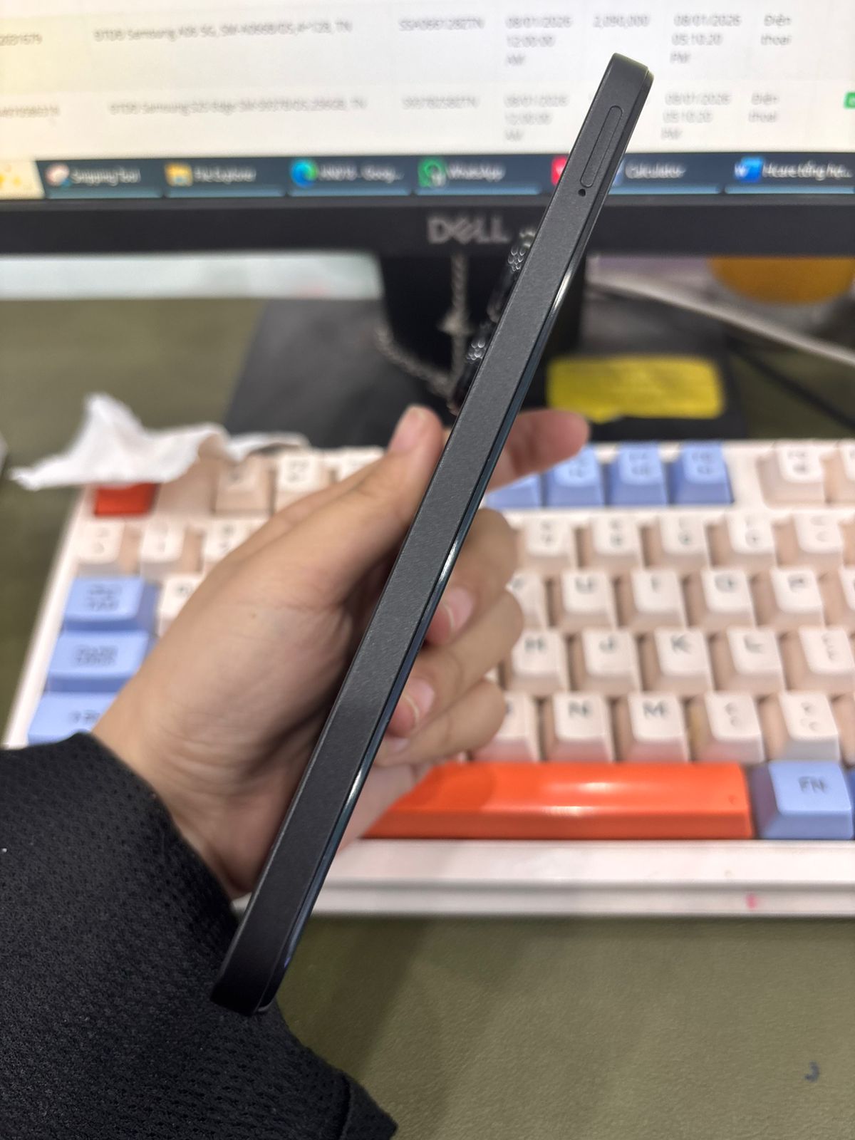 Điện thoại di động Redmi 13 Midnight Black 6GB RAM 128GB