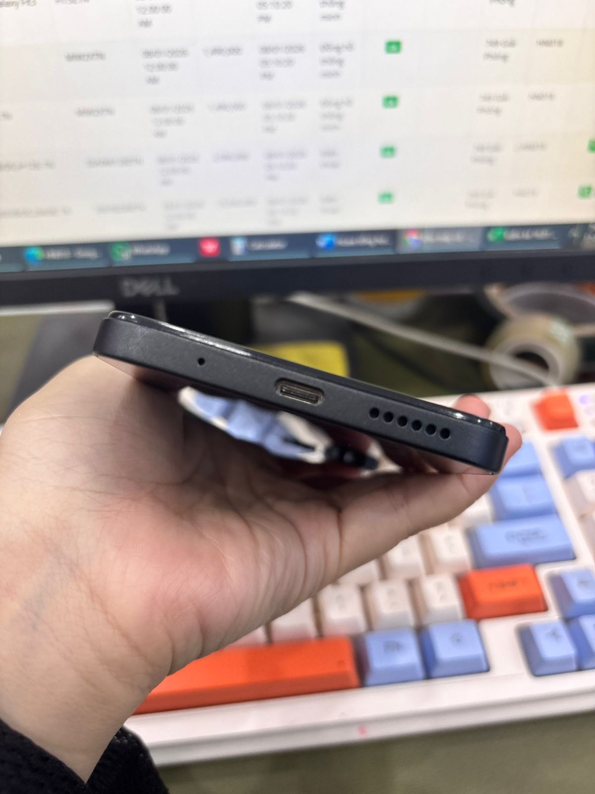 ĐIỆN THOẠI DI ĐỘNG (TEL) POCO M6 6.79"/MTK HELIO G91 Ultra/8G/256G/108MP+2MP/13MP/5030mAh