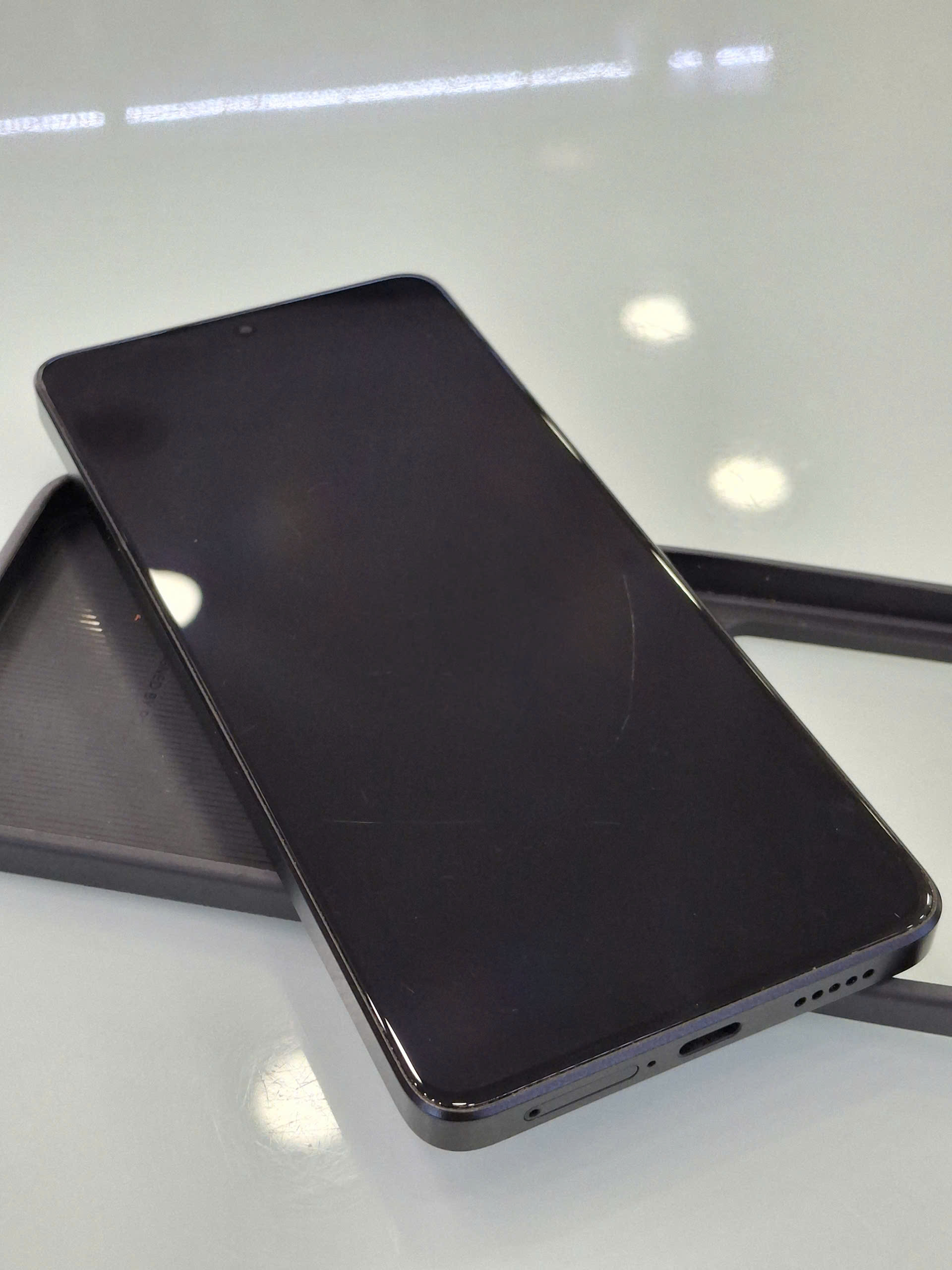 POCO X6 5G (8GB/256GB)  TBH