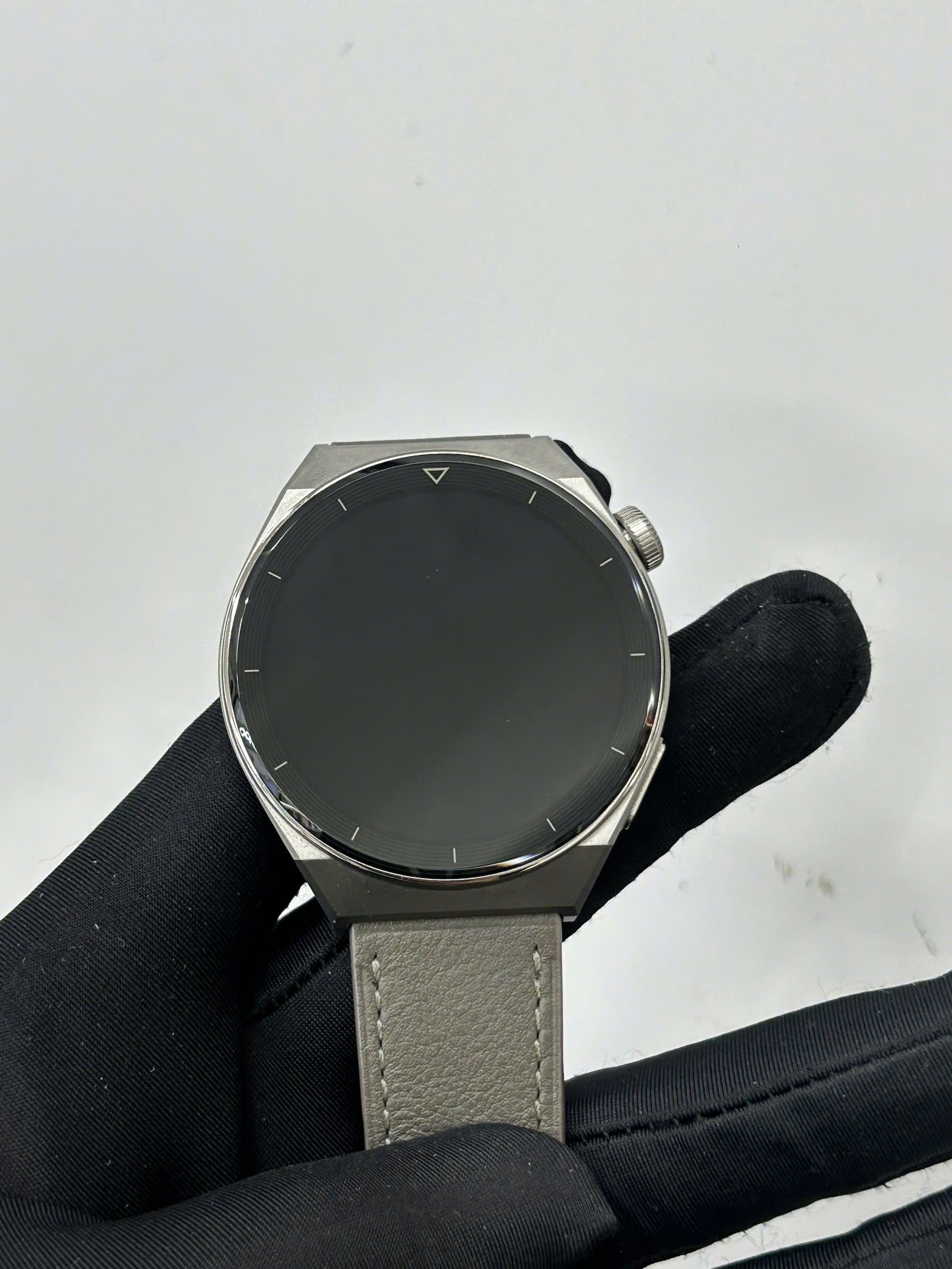 ĐHTM Huawei Watch GT3 Pro Classic Edition, ODN-B19, Dây Da Xám - Demo - JCGBB22412108385 - GT3B19ZTN