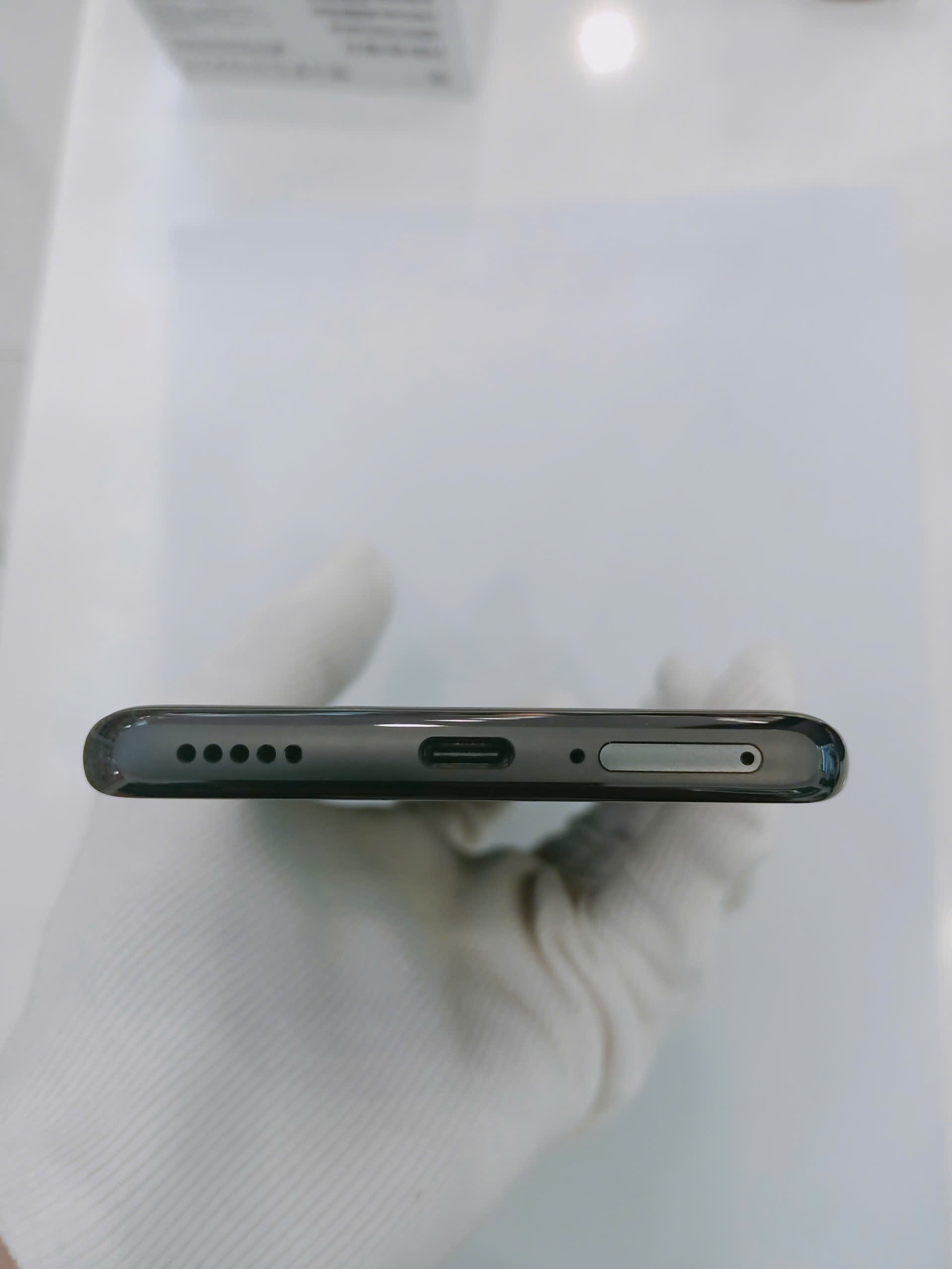 ĐIỆN THOẠI DI ĐỘNG (TEL) REDMI NOTE 14 PRO+ 5G 6.67/SNAP 7S GEN3/8G/256G/200+8+2MP/20MP/5110mAh (24115RA8EG)/ĐEN (6932554431013)