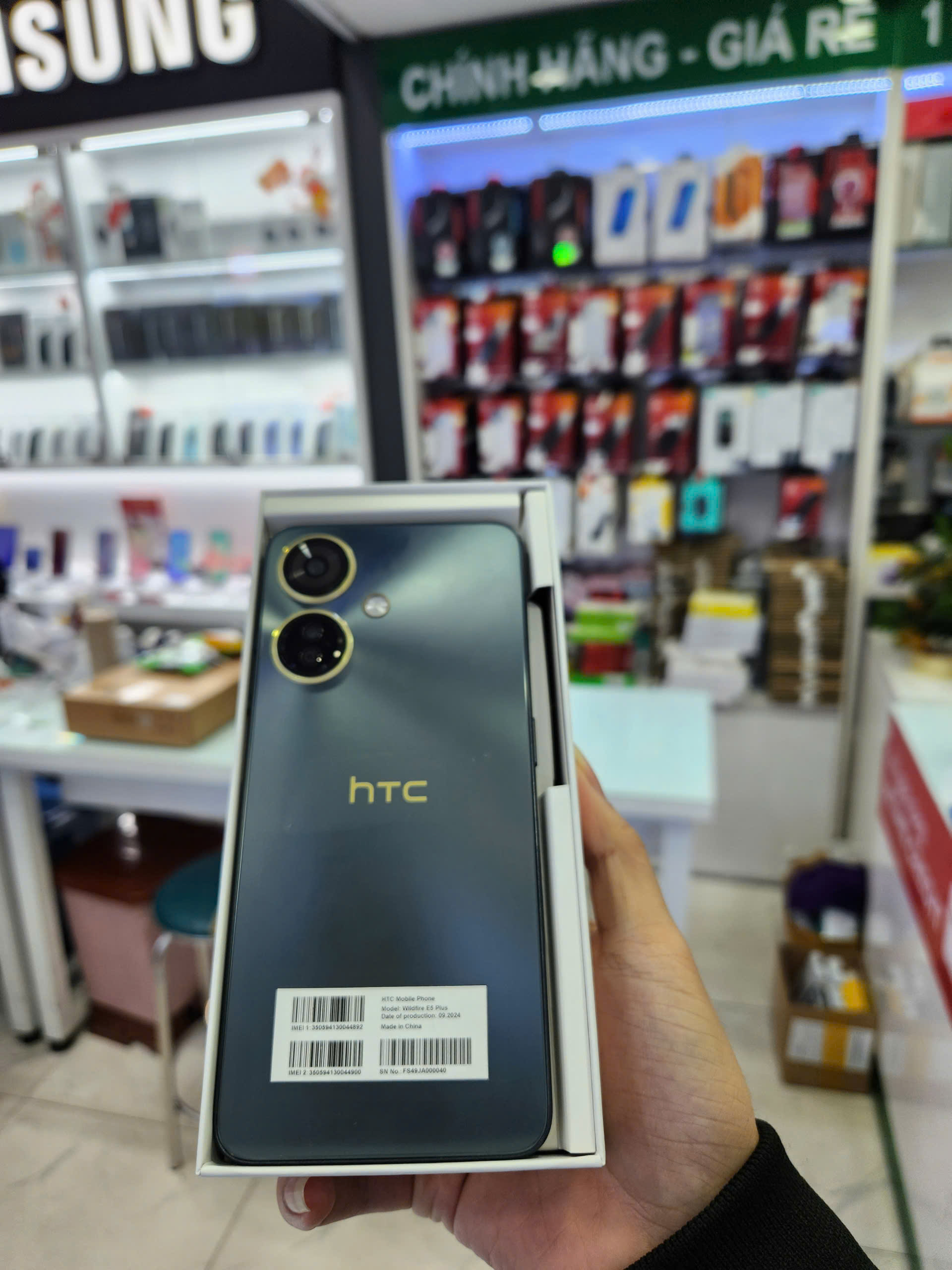 Điện thoại HTC Wildfire E5 Plus (6+6GB/128GB) TBH