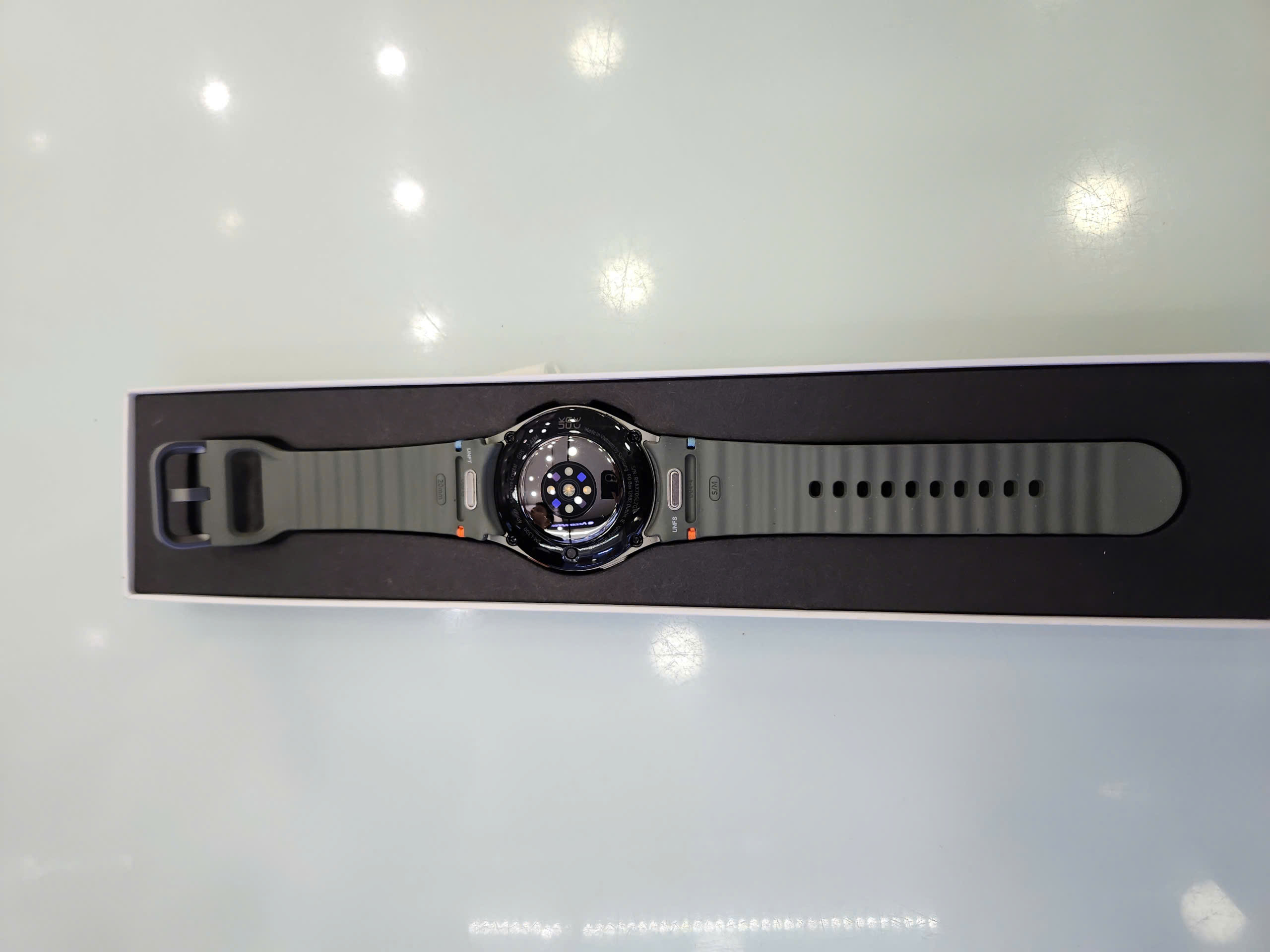 Đồng hồ Samsung Galaxy Watch7 40mm BT (L300) TBH