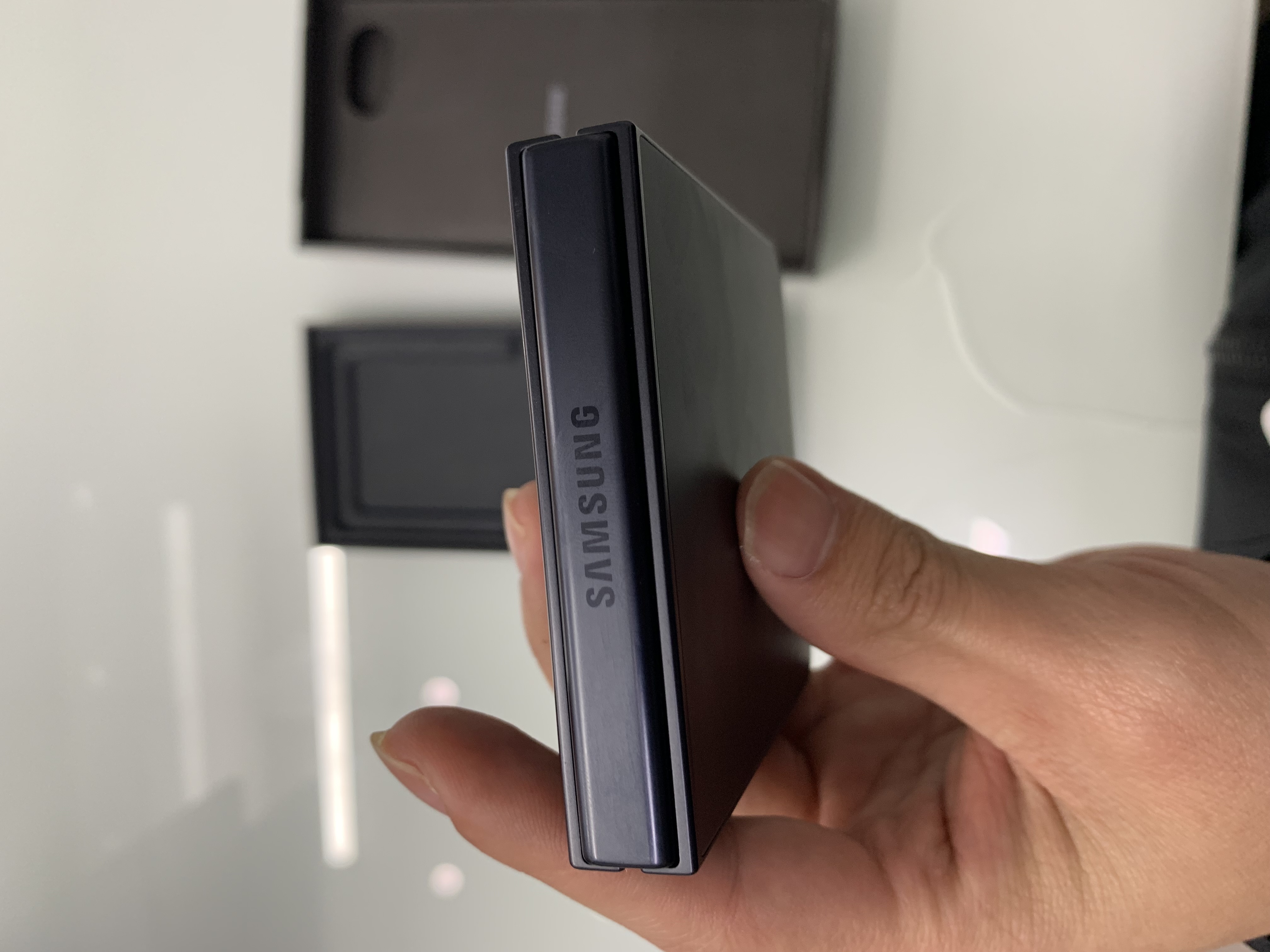 ĐTDĐ Samsung Flip7 SM-F766B,256GB,Đen Tuyền