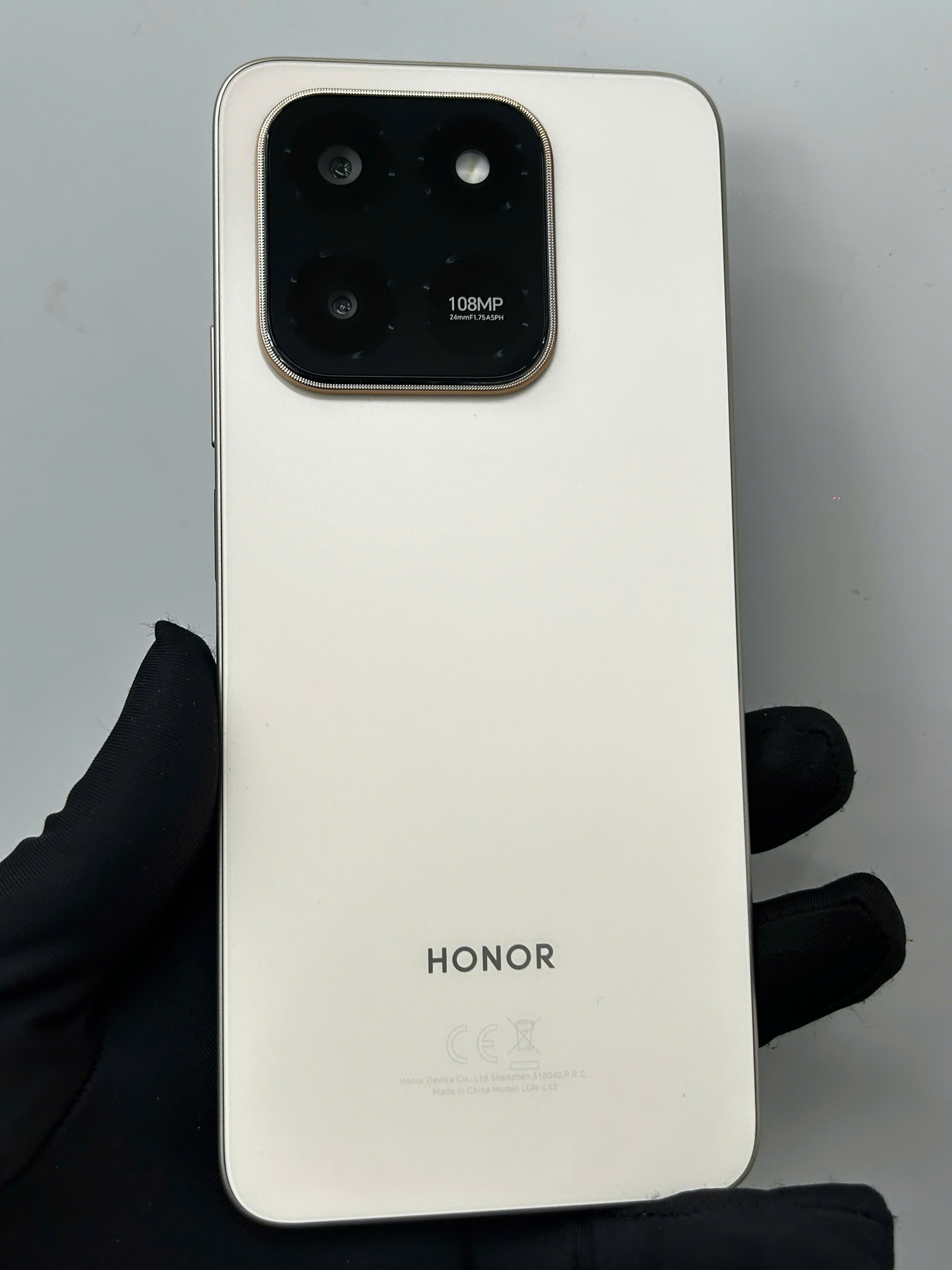 Điện thoại di động Honor X7d (8+256GB) Vàng (Desert Gold)_LGN-LX2 - 865779082140602 - LGNLX2256GOLD