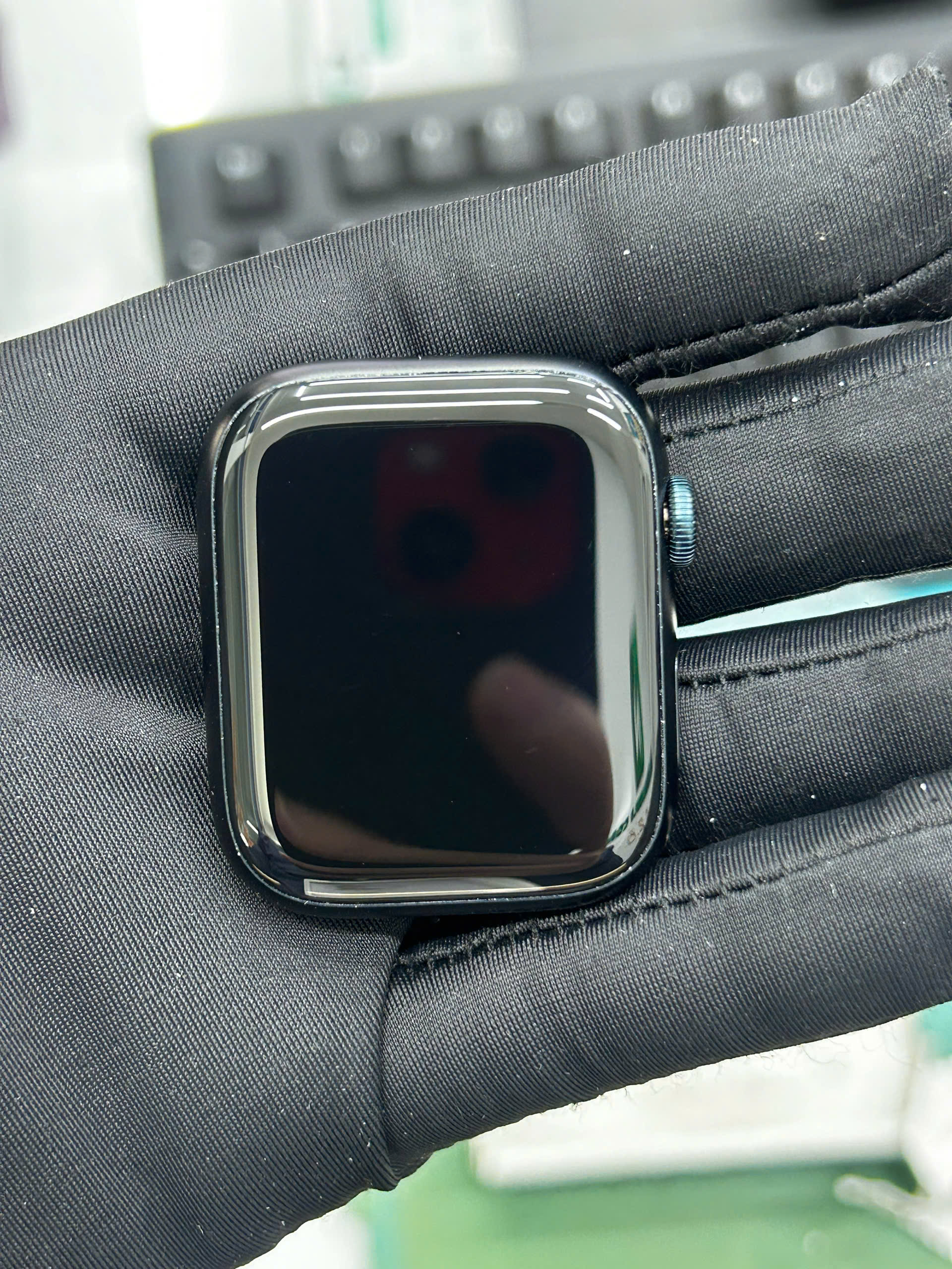 Apple Watch Series 8 GPS + Cellular 45mm Midnight Aluminium Case Only_3K639PA/A - TN - ST7N7R3YVFM - 3K639PA