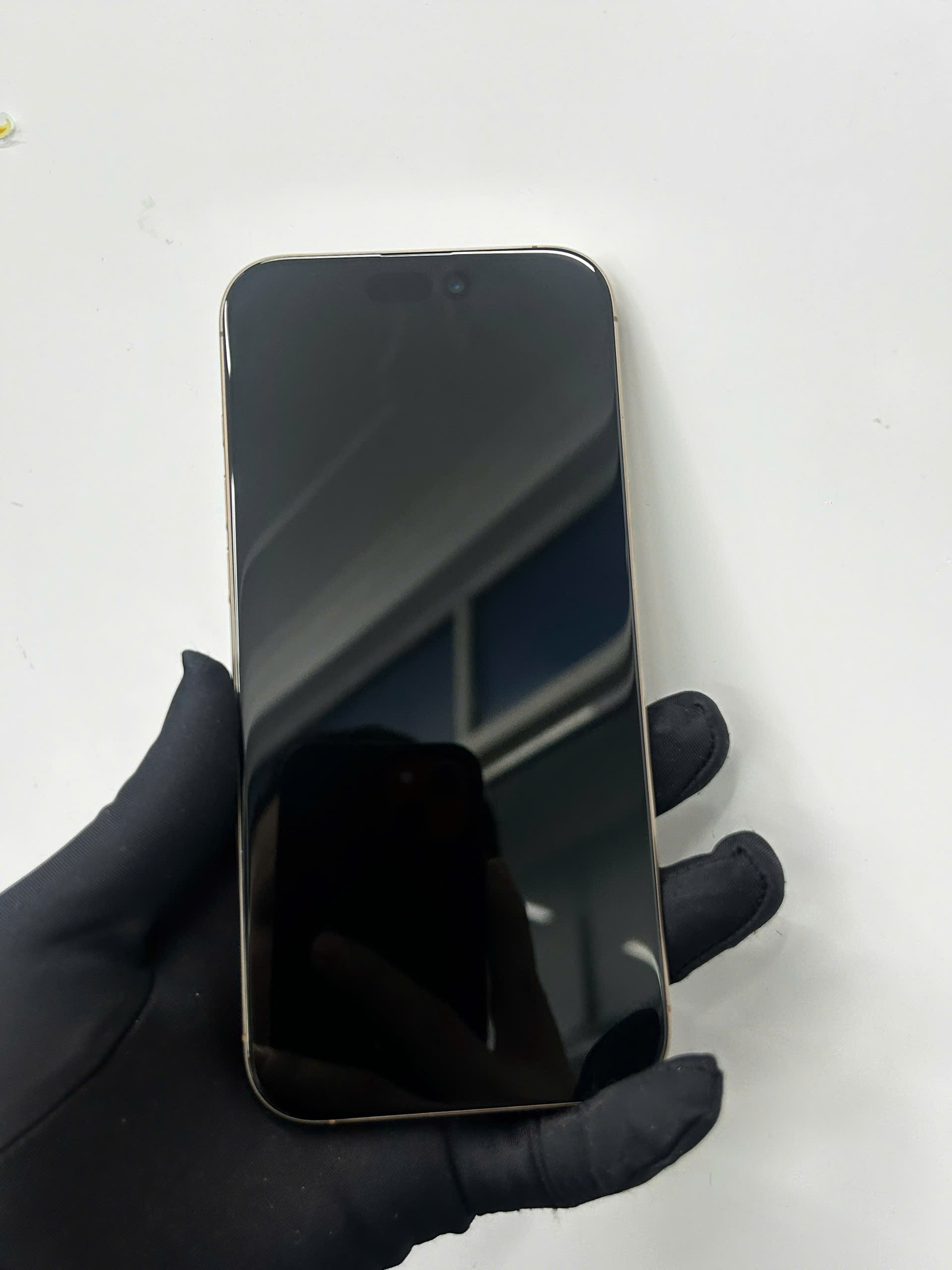 ĐTDĐ Apple iPhone 16 Pro Max 256GB Desert Titanium_MYWX3VN/A - SFQRWGYHK42 - MYWX3VN