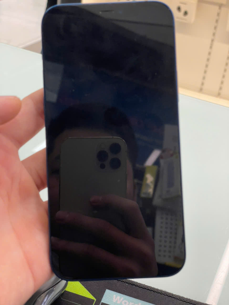 ĐTDĐ Apple iPhone 12 128GB Blue - cũ 