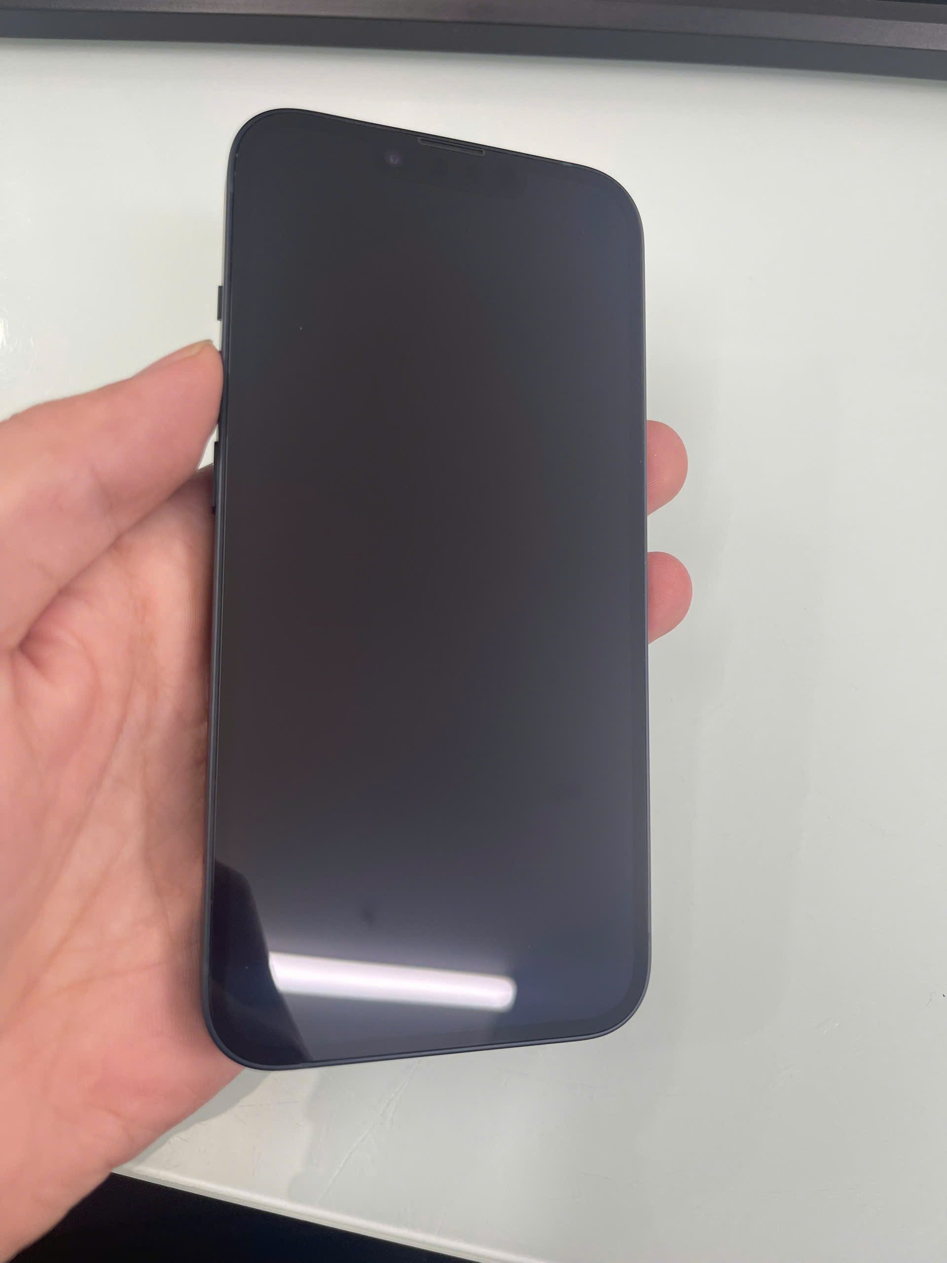 ĐTDĐ Apple iPhone 14 128GB Midnight_MPUF3VN/A - SKJYF9N0TWH - MPUF3VN