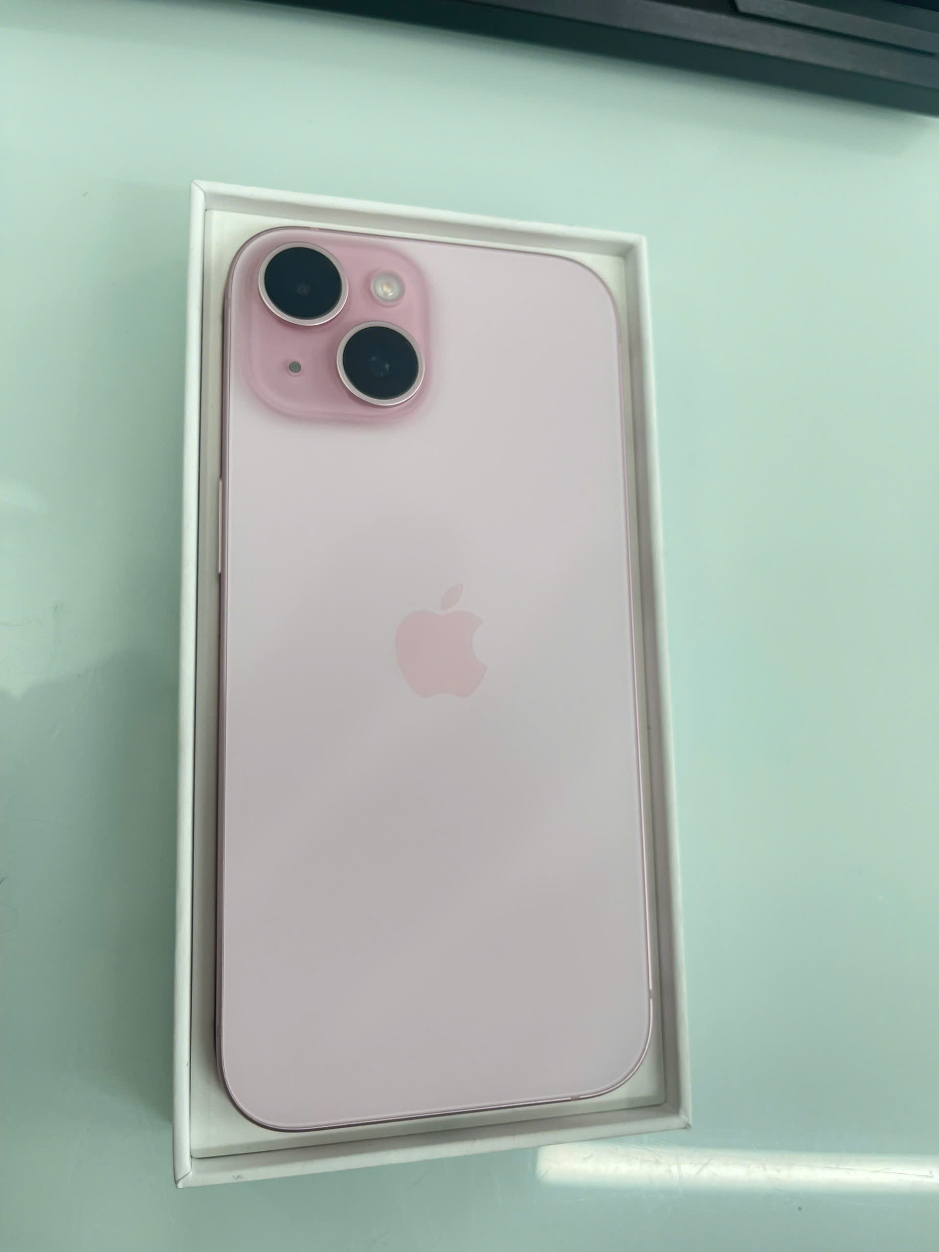 ĐTDĐ Apple iPhone 15 128GB Pink_MTP13VN/A - SJ9Q99P14J6 - MTP13VN