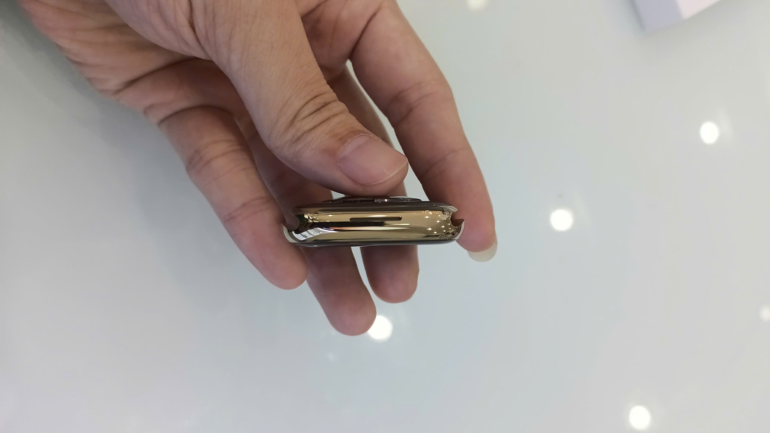 Apple Watch Series 8 - GPS + Cellular, 45mm - Viền thép dây thép TBH