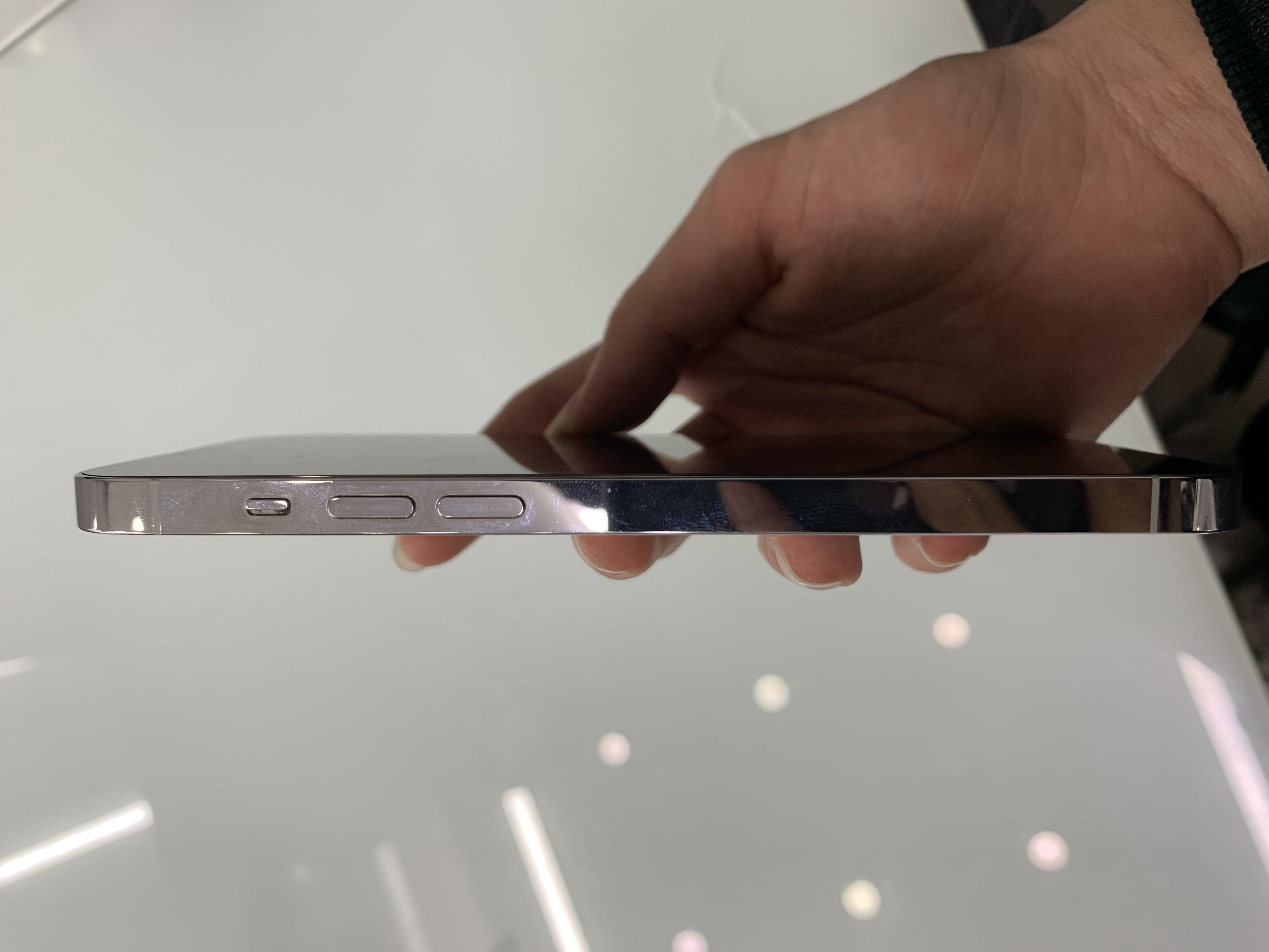 ĐTDĐ Apple iPhone 14 Pro Max 256GB Silver - Cũ - 355909991940043 - IPC14MS256