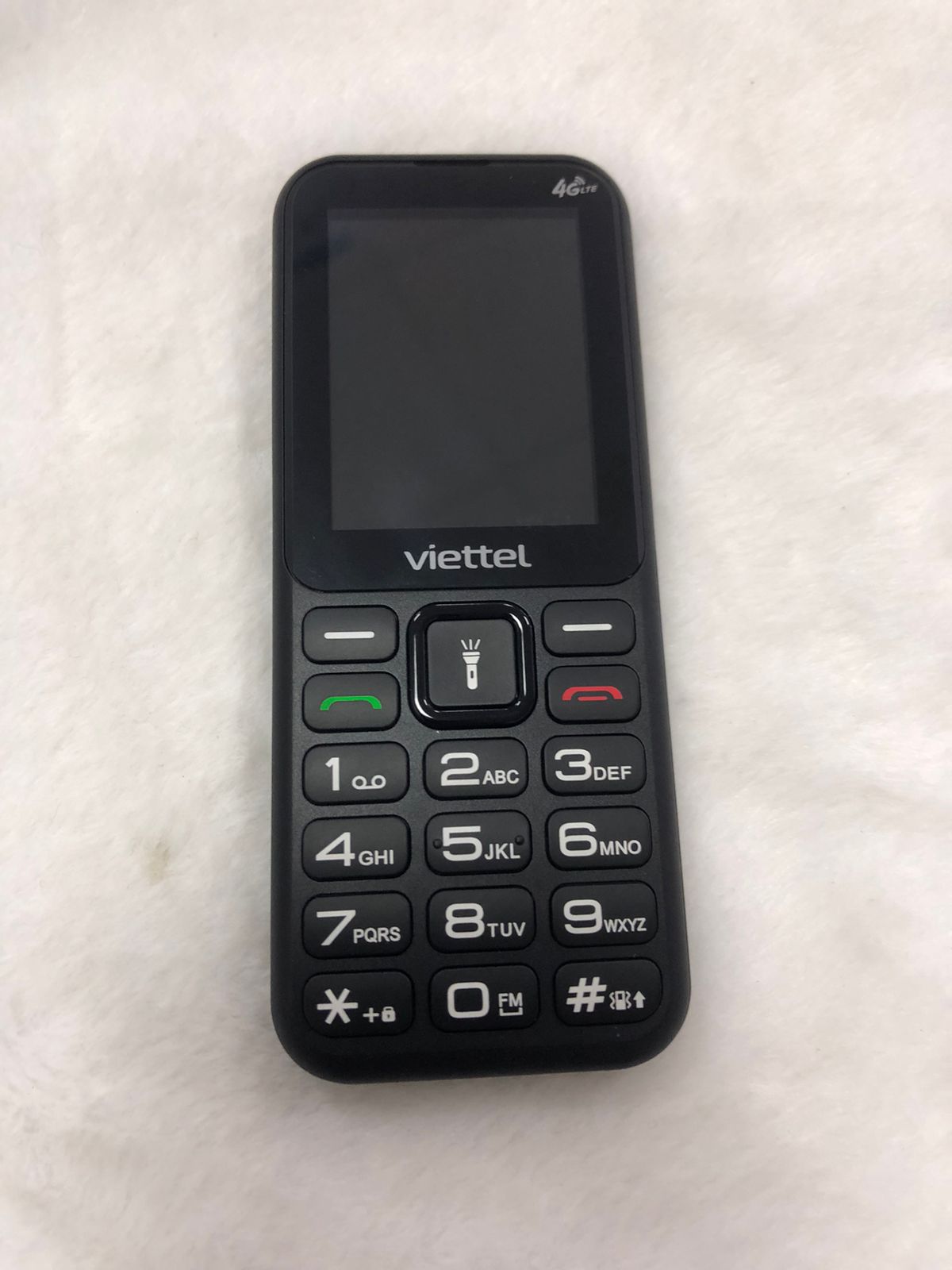 Điện thoại di động Sumo 4G T2 đen (Black)