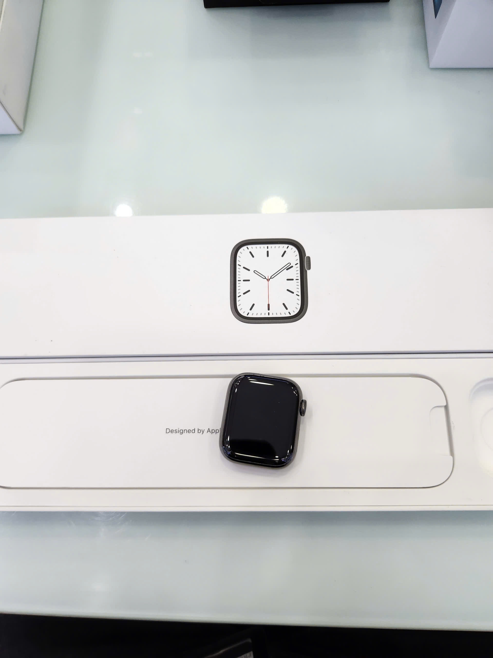 Apple Watch Series 7 - GPS + Cellular, 41mm - Vỏ Thép Dây Cao Su TBH