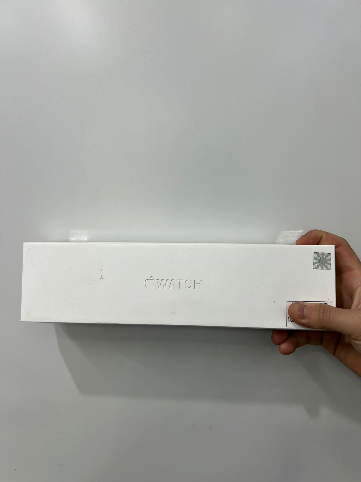 Apple Watch Series 8 GPS + Cellular 45mm Gold Stainless Steel Case with Gold Milanese Loop_MNKQ3VN/A - SD929K9QN9C - MNKQ3VN