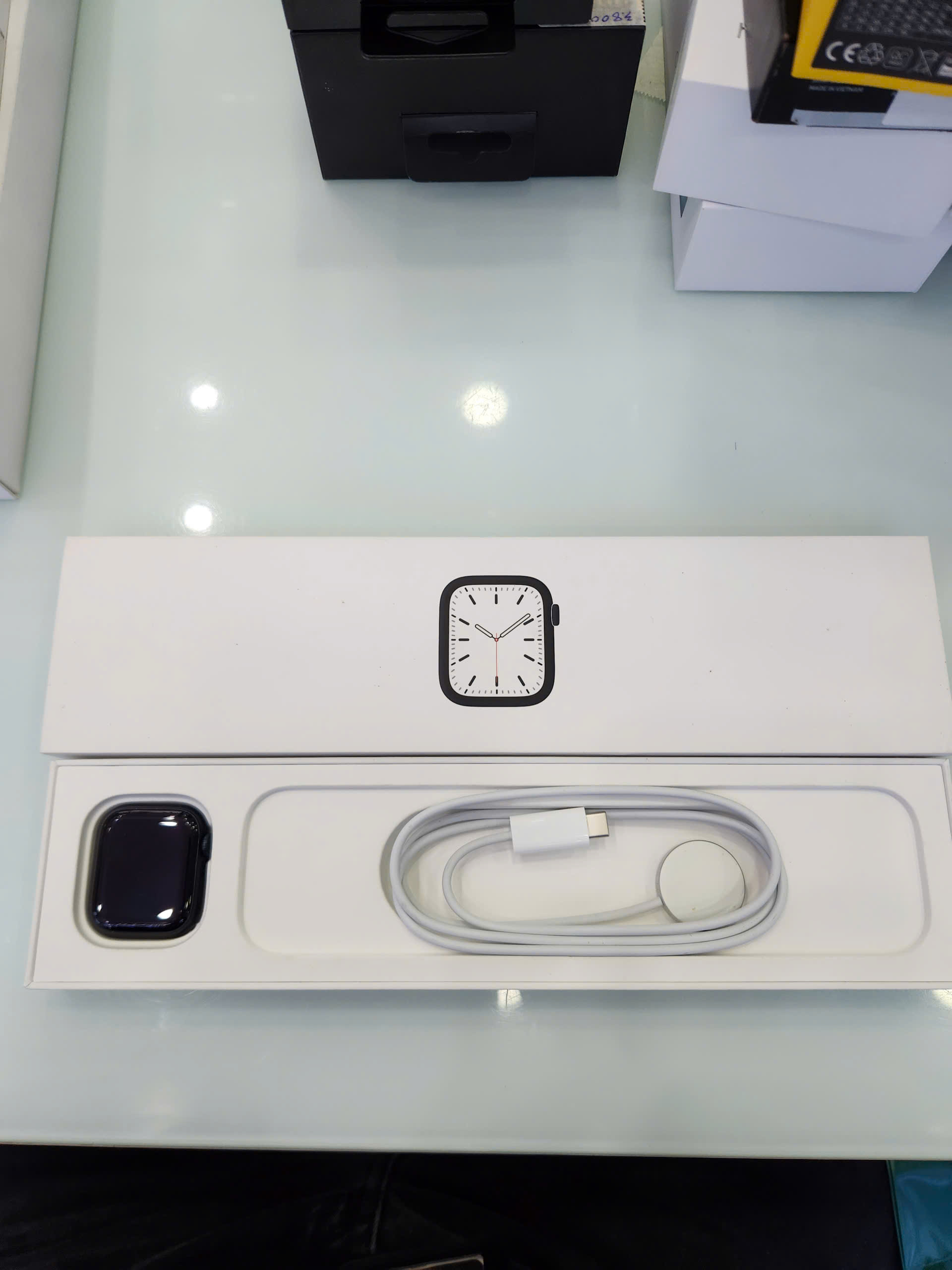 Apple Watch Series 7 - GPS, 41mm - Vỏ Nhôm Dây Cao Su - Chính hãng TBH