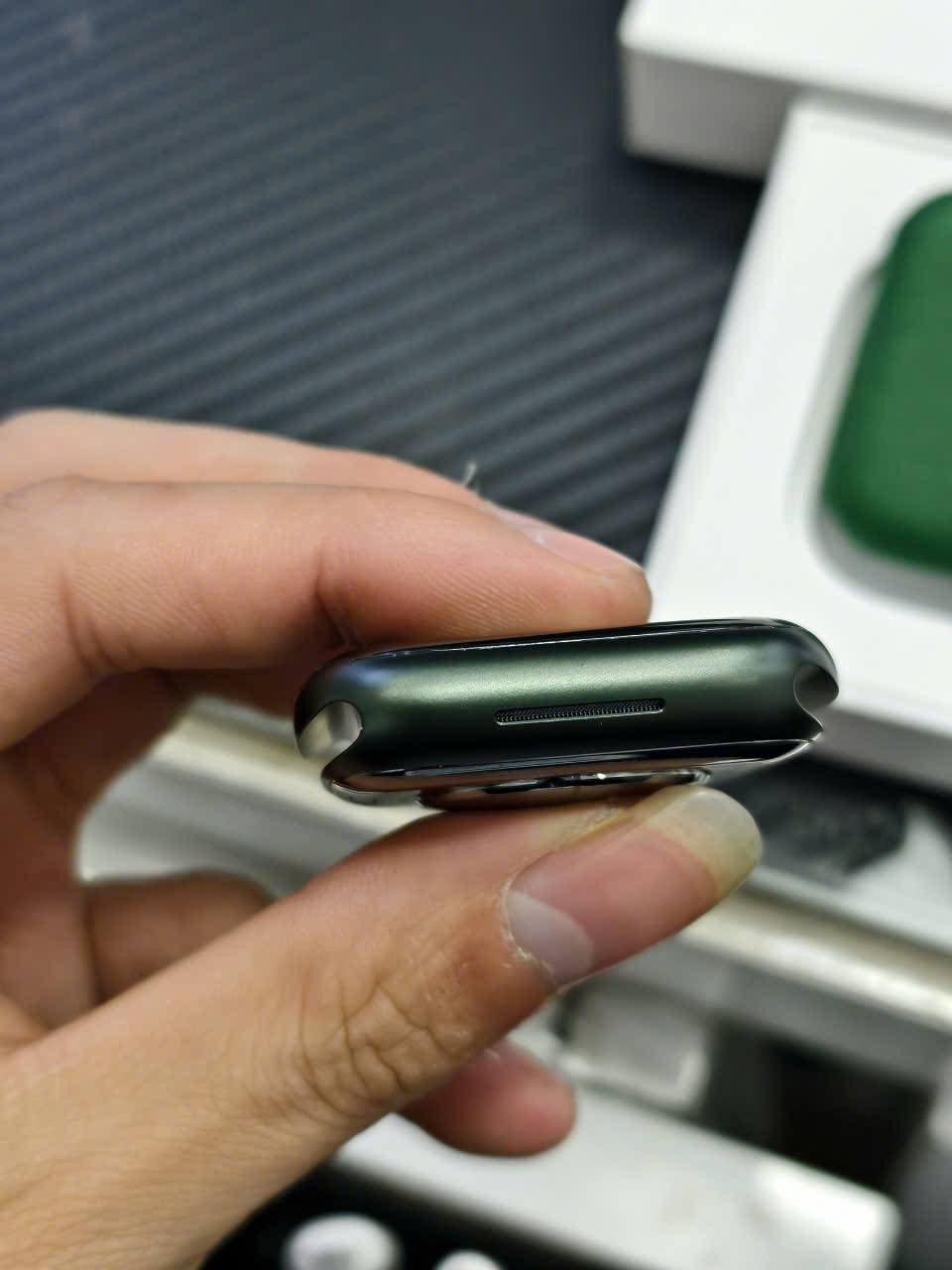 Apple Watch Series 7 GPS + Cellular, 41mm Green Aluminium Case with Clover Sport Band - Regular TBH