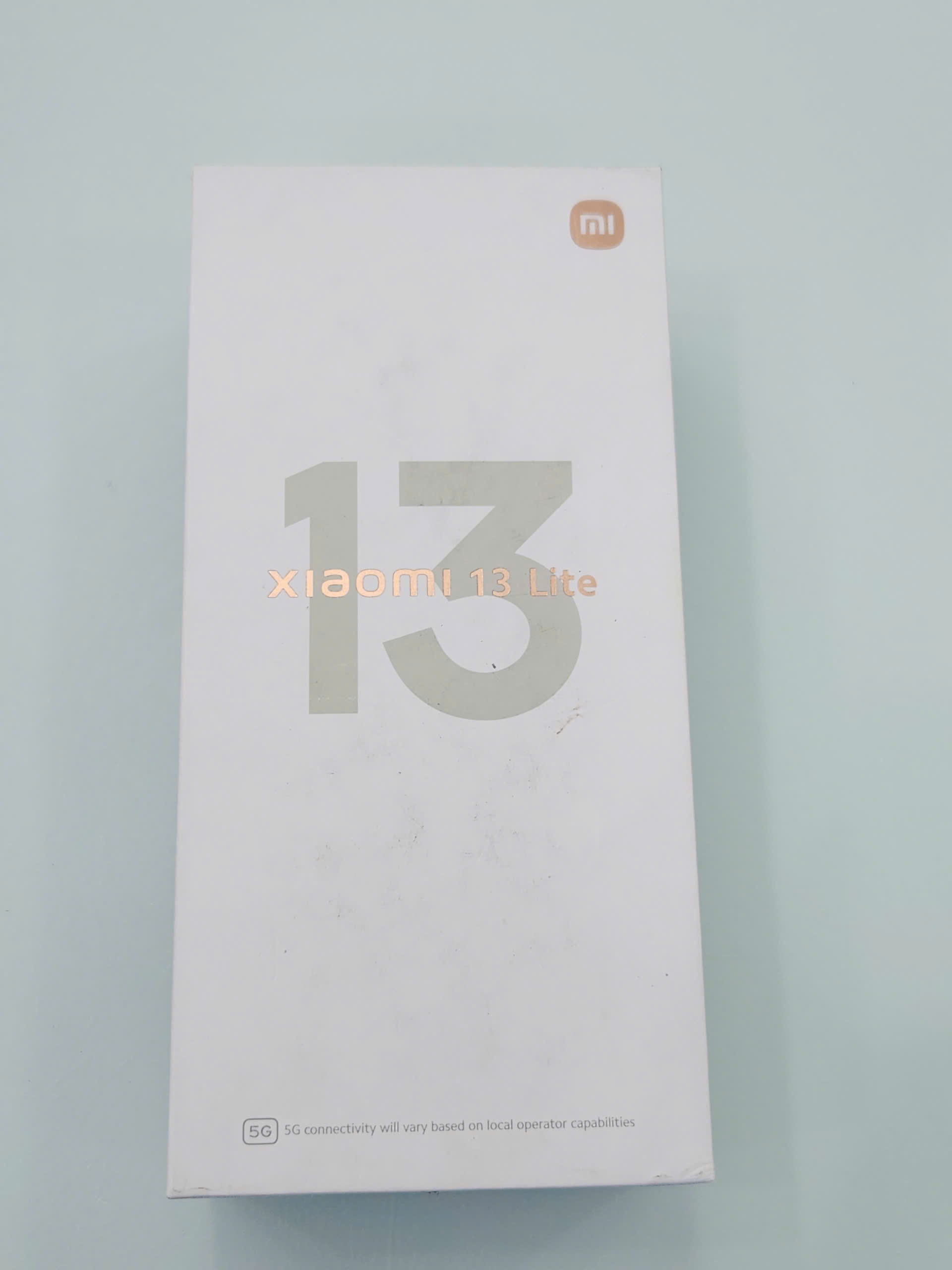 Xiaomi 13 Lite (8GB/256GB)  TBH