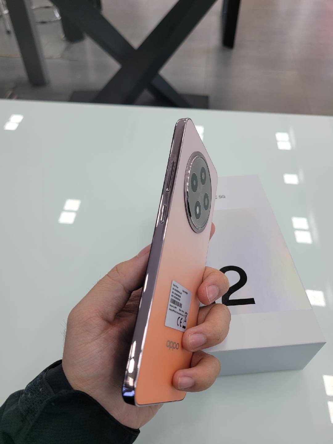 Điện thoại di động OPPO CPH2637 - Reno12 F 5G 8GB, Cam - CŨ