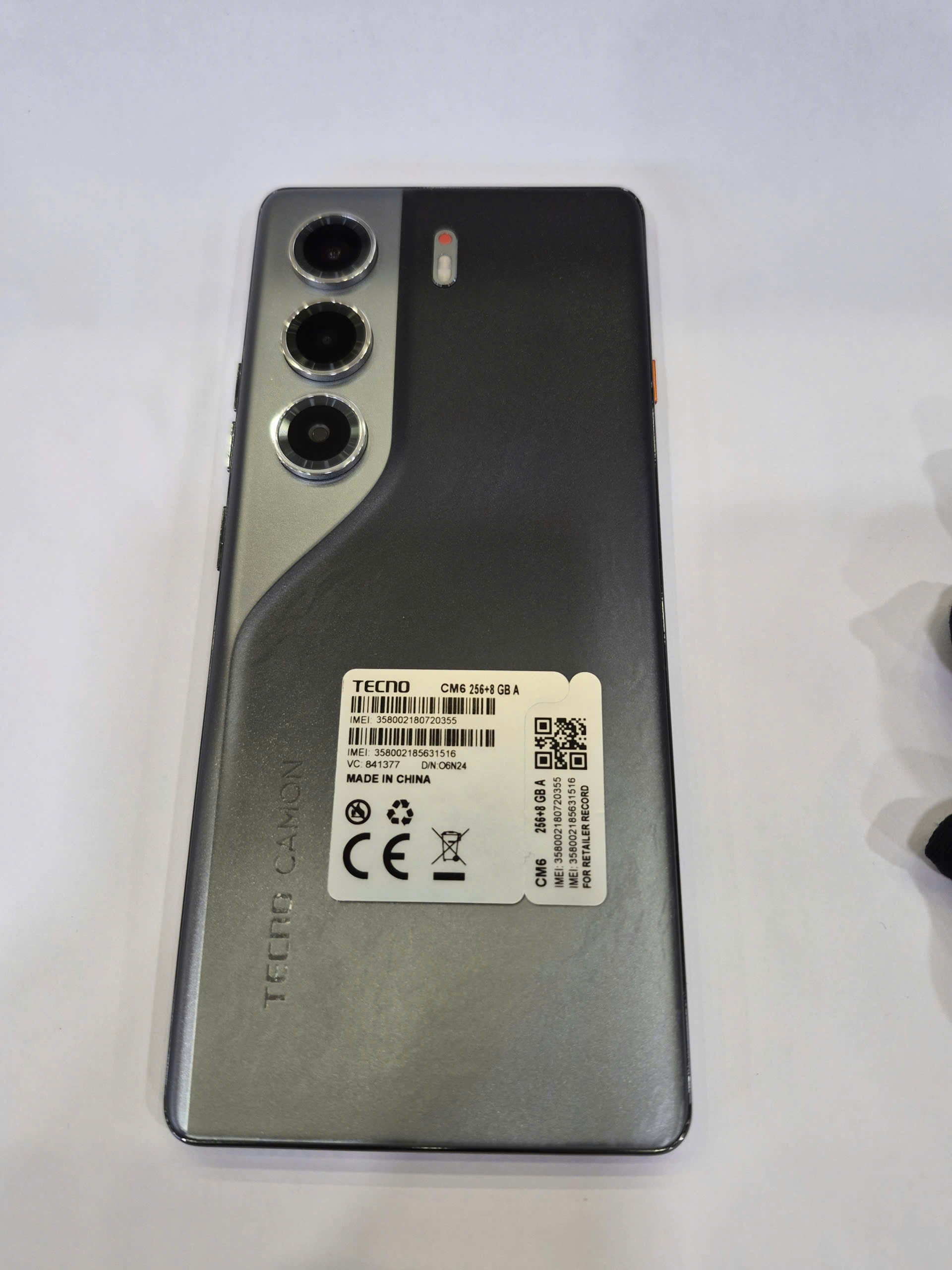 Tecno Camon 40 Pro (8GB+8GB/256GB)