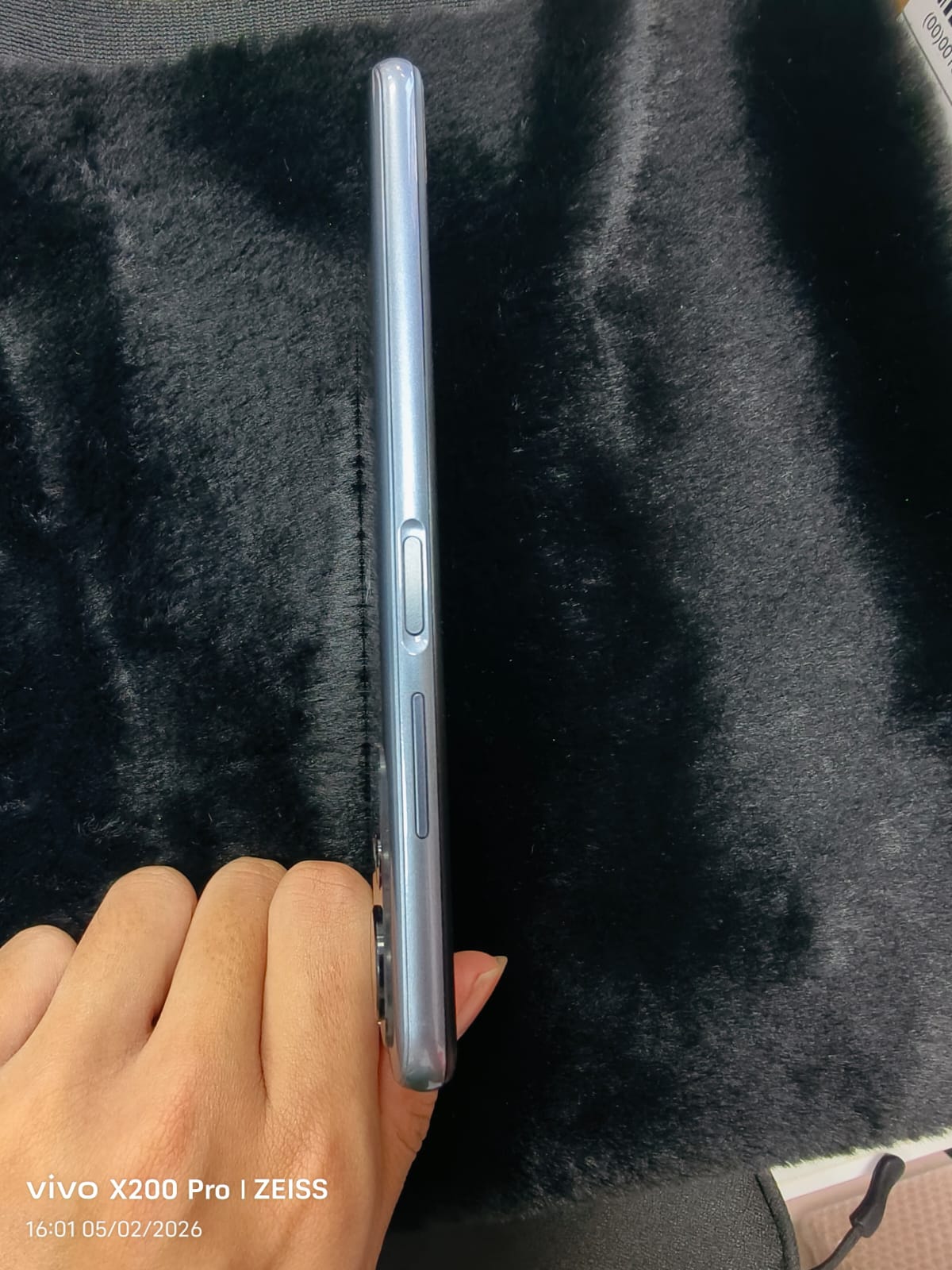 HTC Wildfire E3 lite (4GB/64GB)  TBH