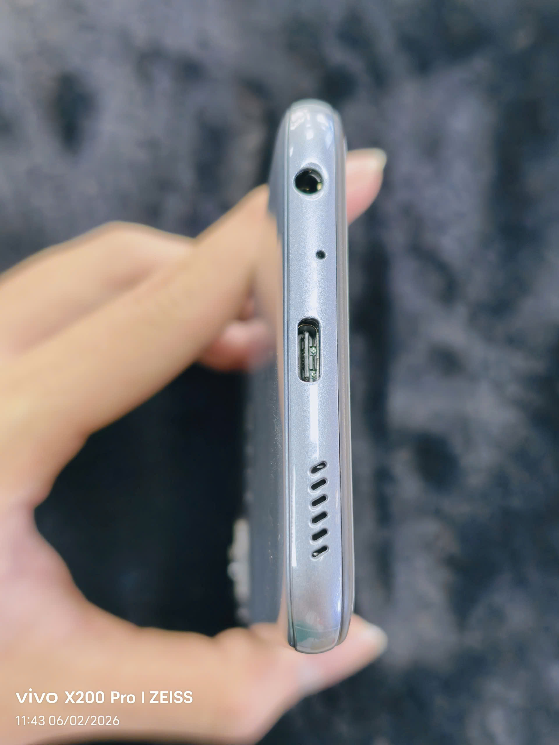 HTC Wildfire E3 lite (4GB/64GB)  TBH