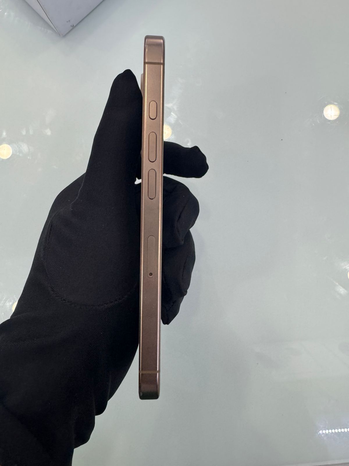 ĐTDĐ Apple iPhone 16 Pro 512GB Desert Titanium_MYNP3VN/A 