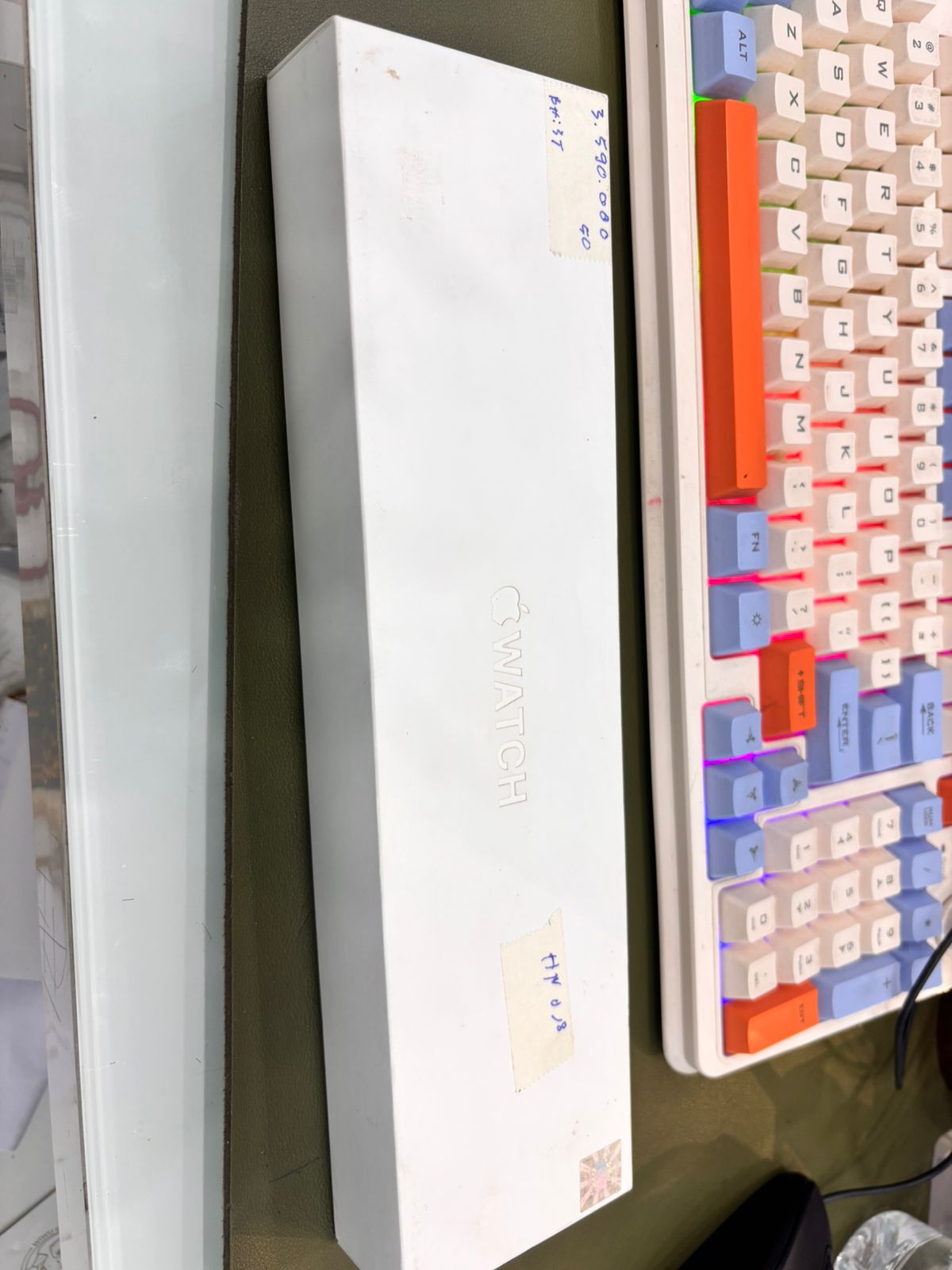 Apple Watch Series 7 GPS + Cellular, 41mm Green Aluminium Case with Clover Sport Band - Regular