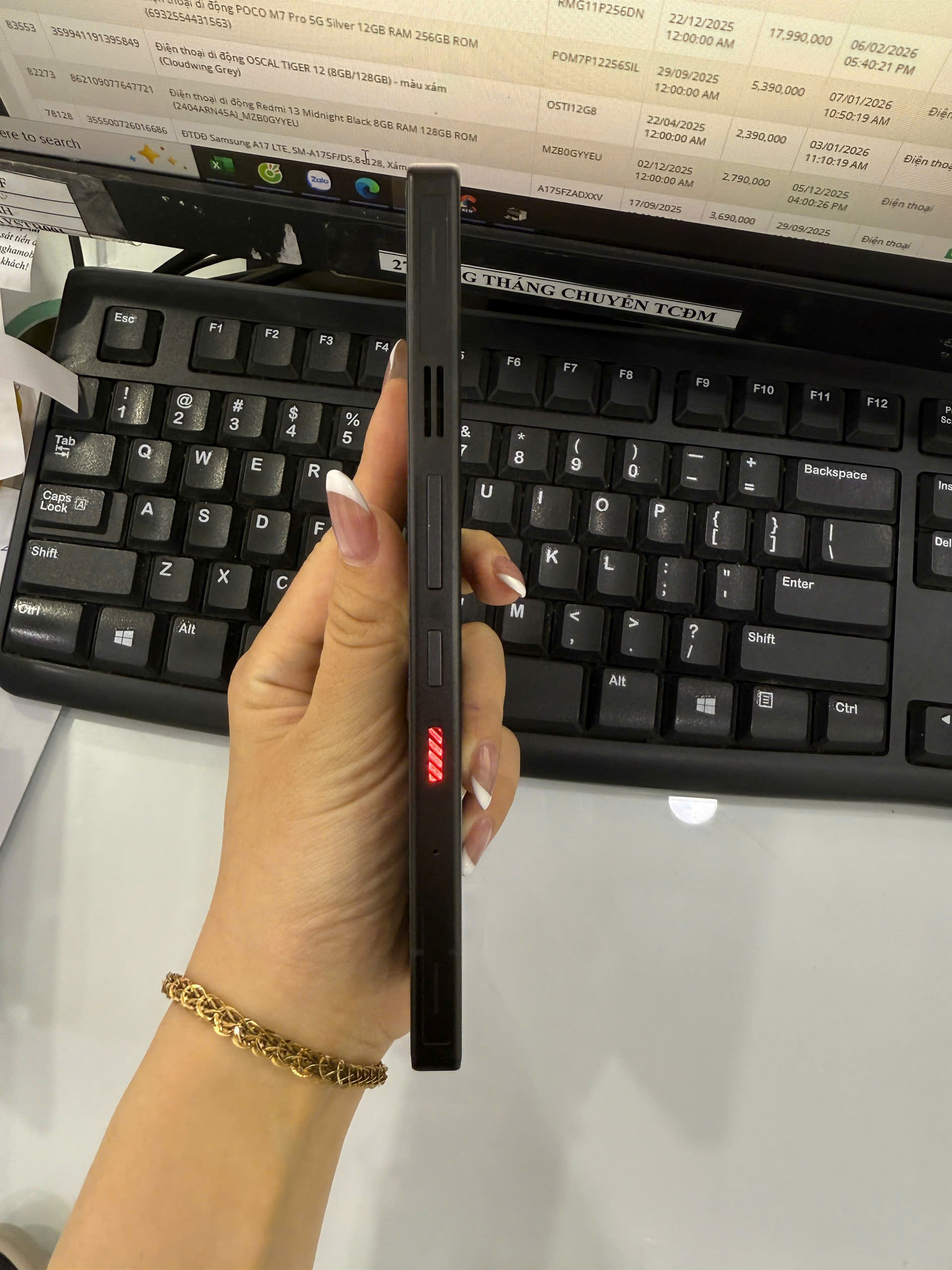 Điện thoại Gaming REDMAGIC 11 PRO 12GB/256GB - Cryo ( Đen mờ )