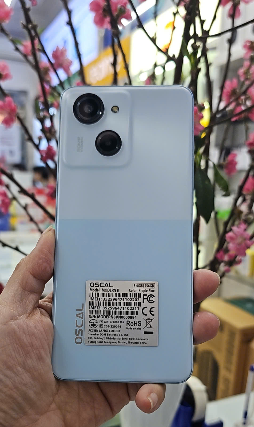 Điện thoại di động OSCAL MODERN 8 (8+8GB/256GB) - màu Xanh da trờ - cũ