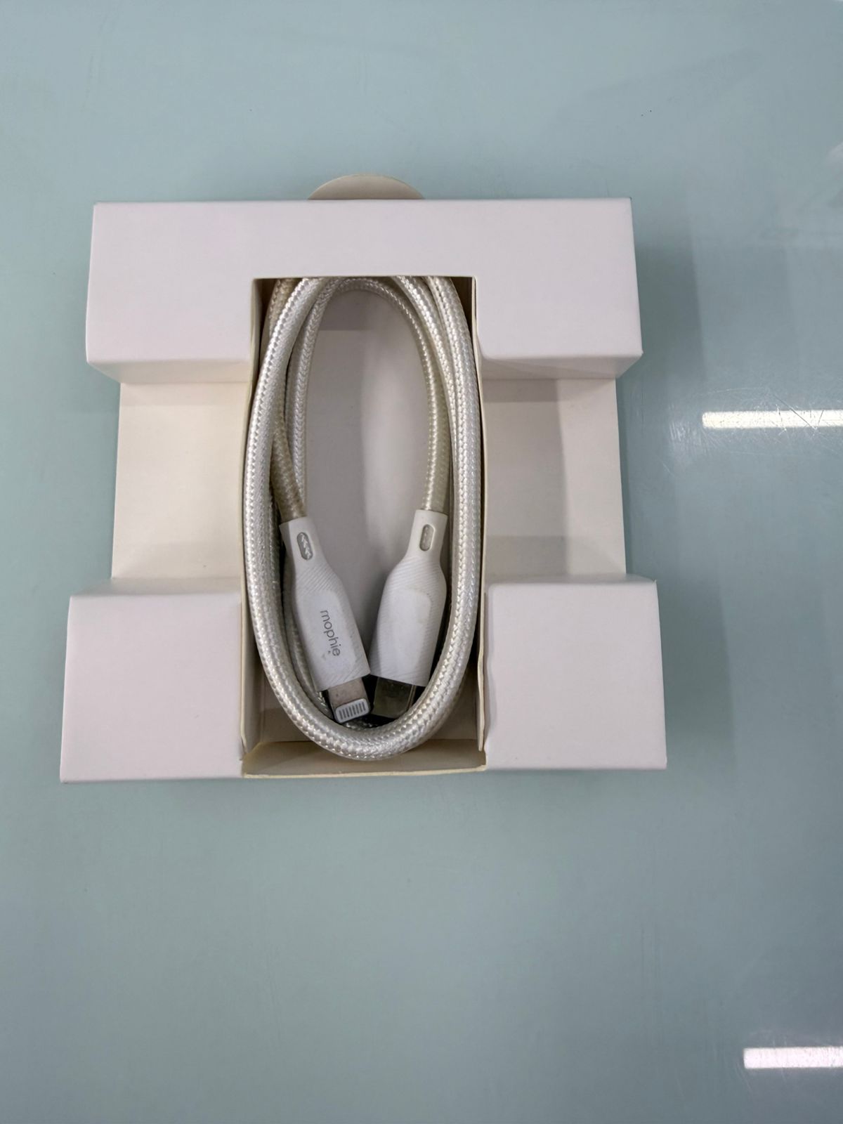 Cáp USB-C to Lightning Mophie Essential 1M - White (409912194) 