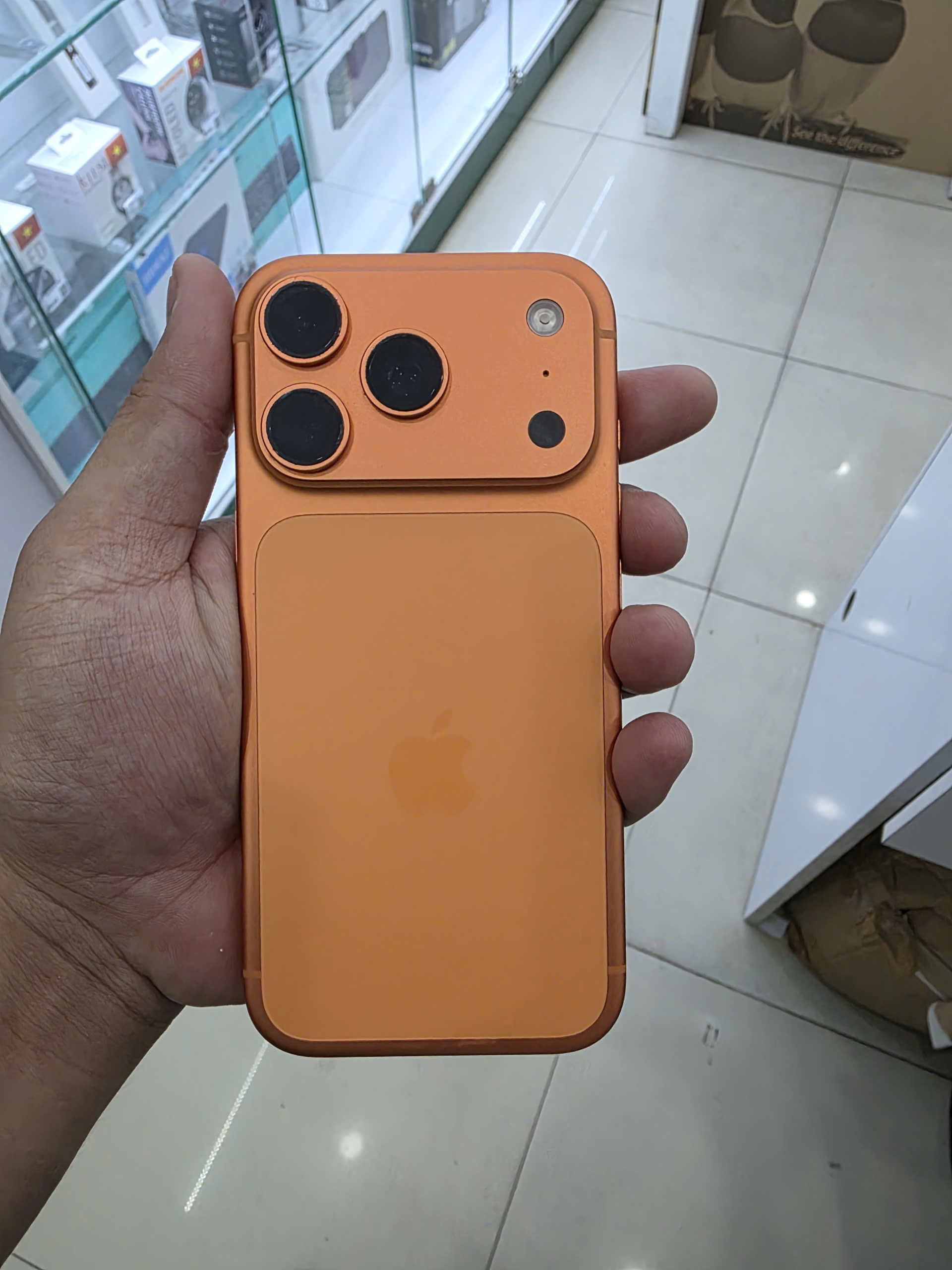 ĐTDĐ Apple iPhone 17 Pro 256GB Cosmic Orange