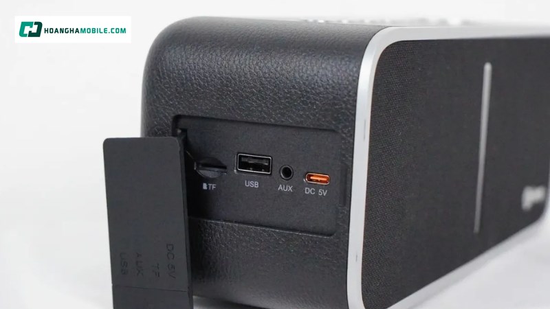 Đầy đủ cổng kết nối tiêu chuẩn. Đầy đủ cổng kết nối tiêu chuẩn.