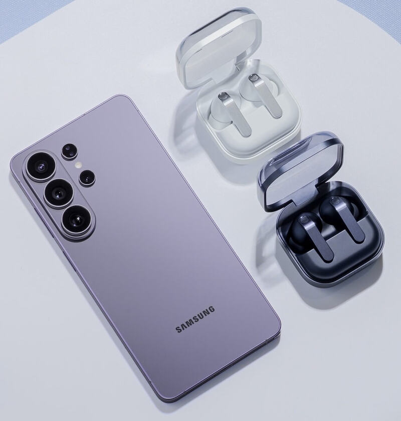 Samsung Galaxy Buds4 Pro và Galaxy Buds3 Pro cùng hướng tới trải nghiệm nghe nhạc Hi-Fi, chống ồn thông minh và gọi thoại rõ ràng
