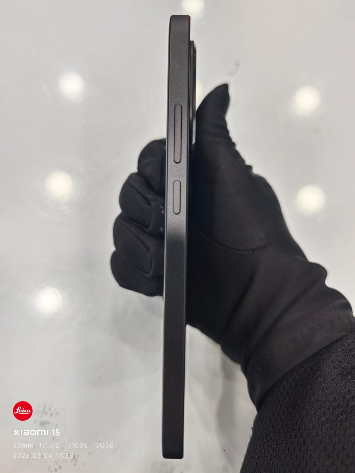 ĐIỆN THOẠI DI ĐỘNG (TEL) XIAOMI 15T 6.83"/MTK D8400 Ultra/12G/512G/50+50+12MP/32MP/5500mAh (25069PTEBG)/ĐEN 
