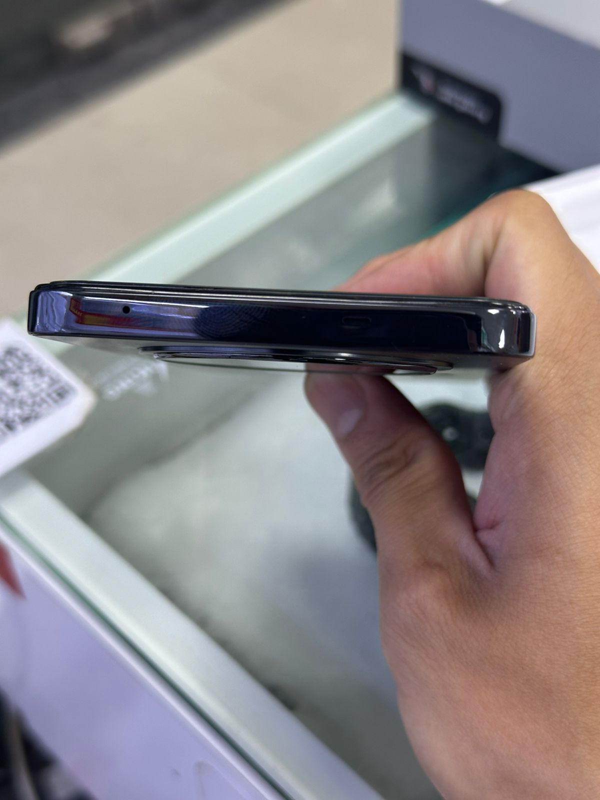 Điện thoại di động OPPO CPH2687 - Reno12 F 4G 8GB/256GB Xanh lá