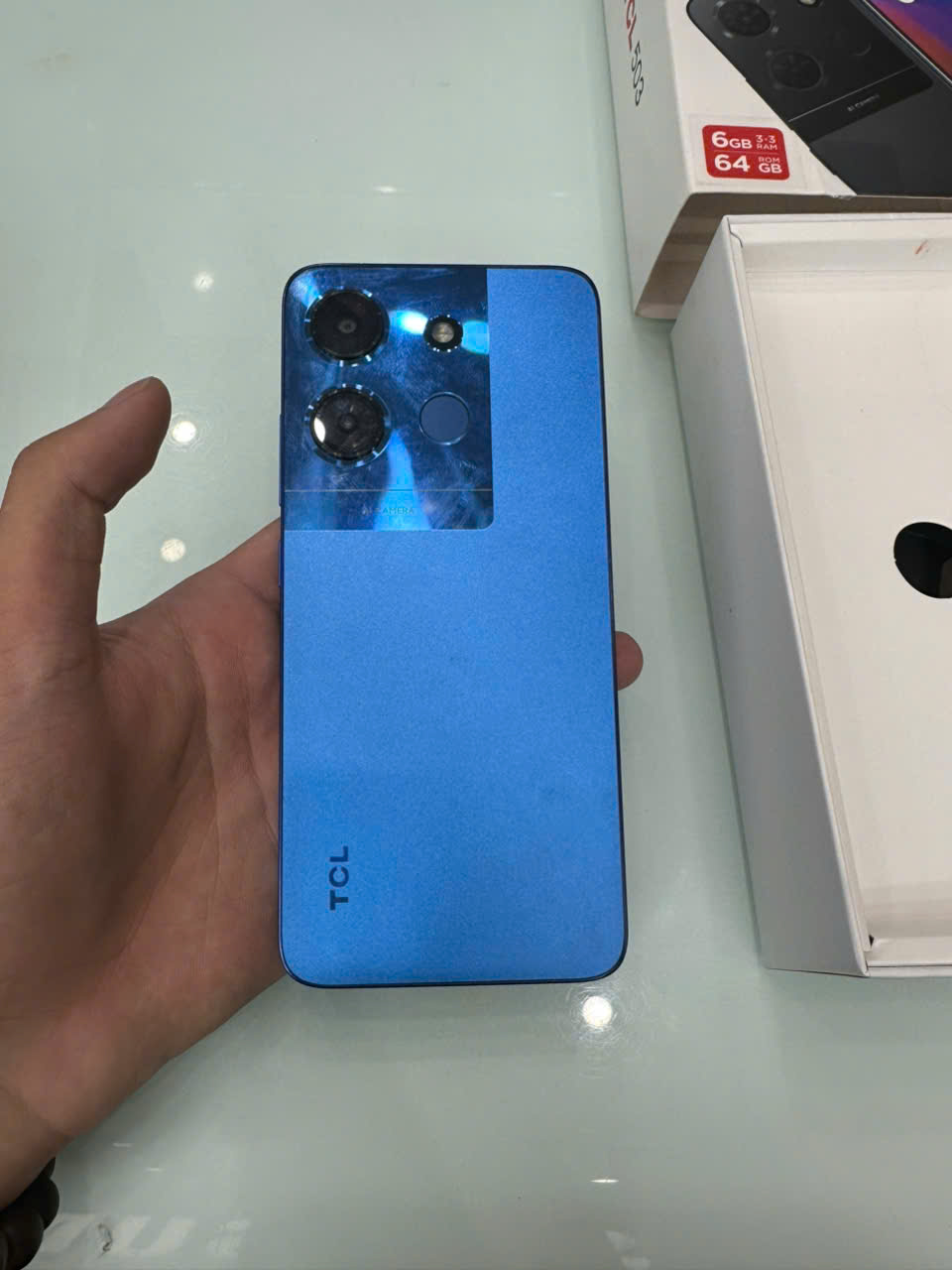 Điện thoại di động TCL 503 3GB/64GB TBH