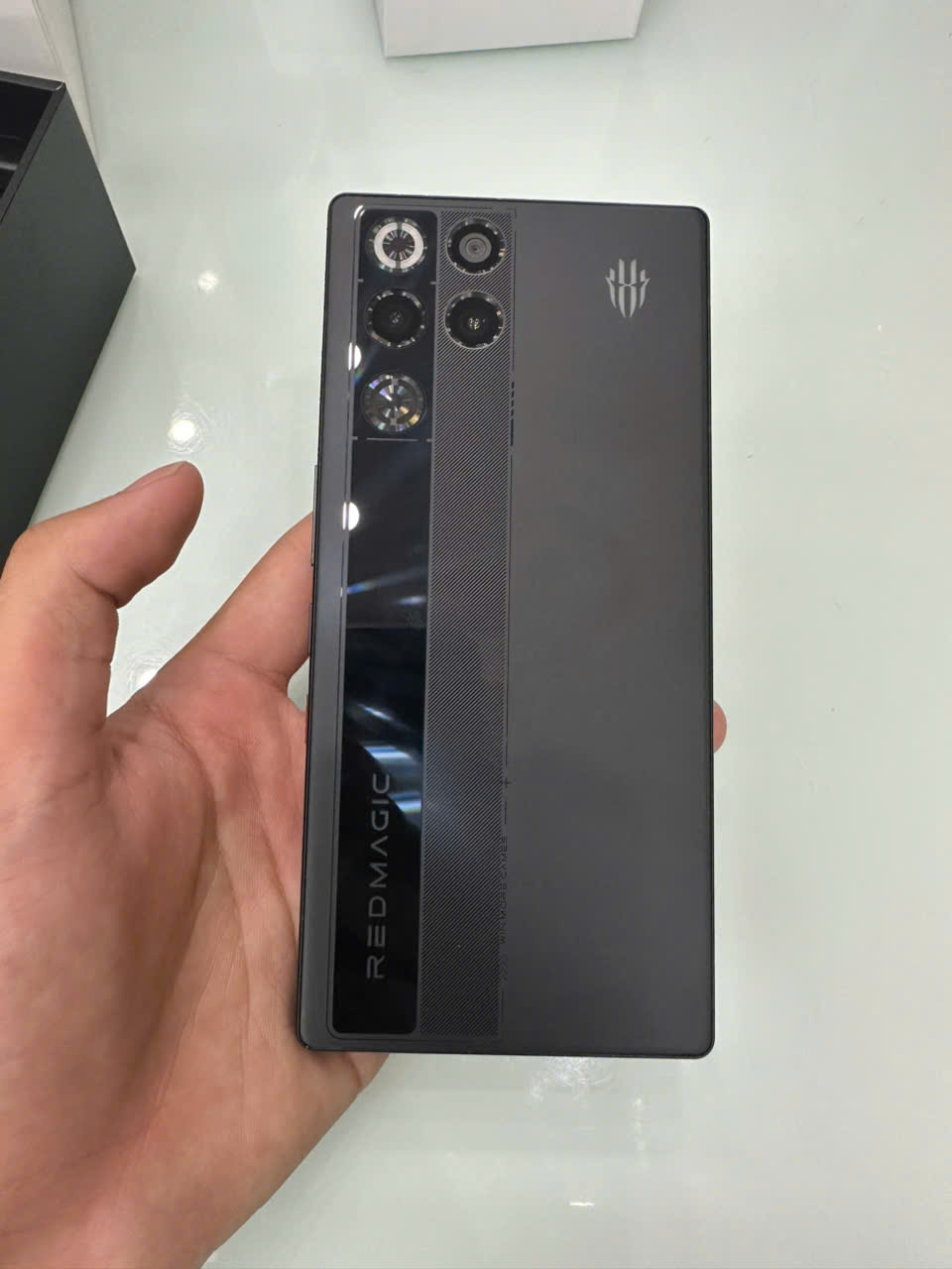 Điện thoại Gaming REDMAGIC 11 PRO 12GB/256GB TBH