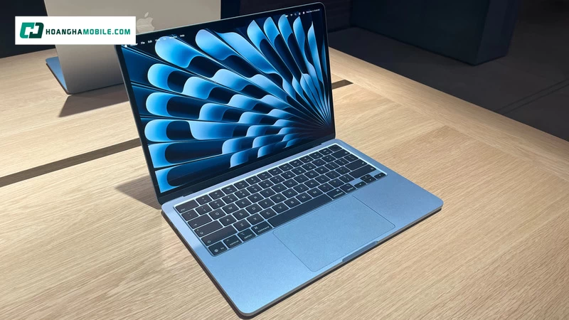 MacBook Air M5 là lựa chọn đáng nâng cấp cho một chiếc MacBook Air “dùng lâu không bí”, ưu tiên đa nhiệm nặng MacBook Air M5 là lựa chọn đáng nâng cấp cho một chiếc MacBook Air “dùng lâu không bí”, ưu tiên đa nhiệm nặng