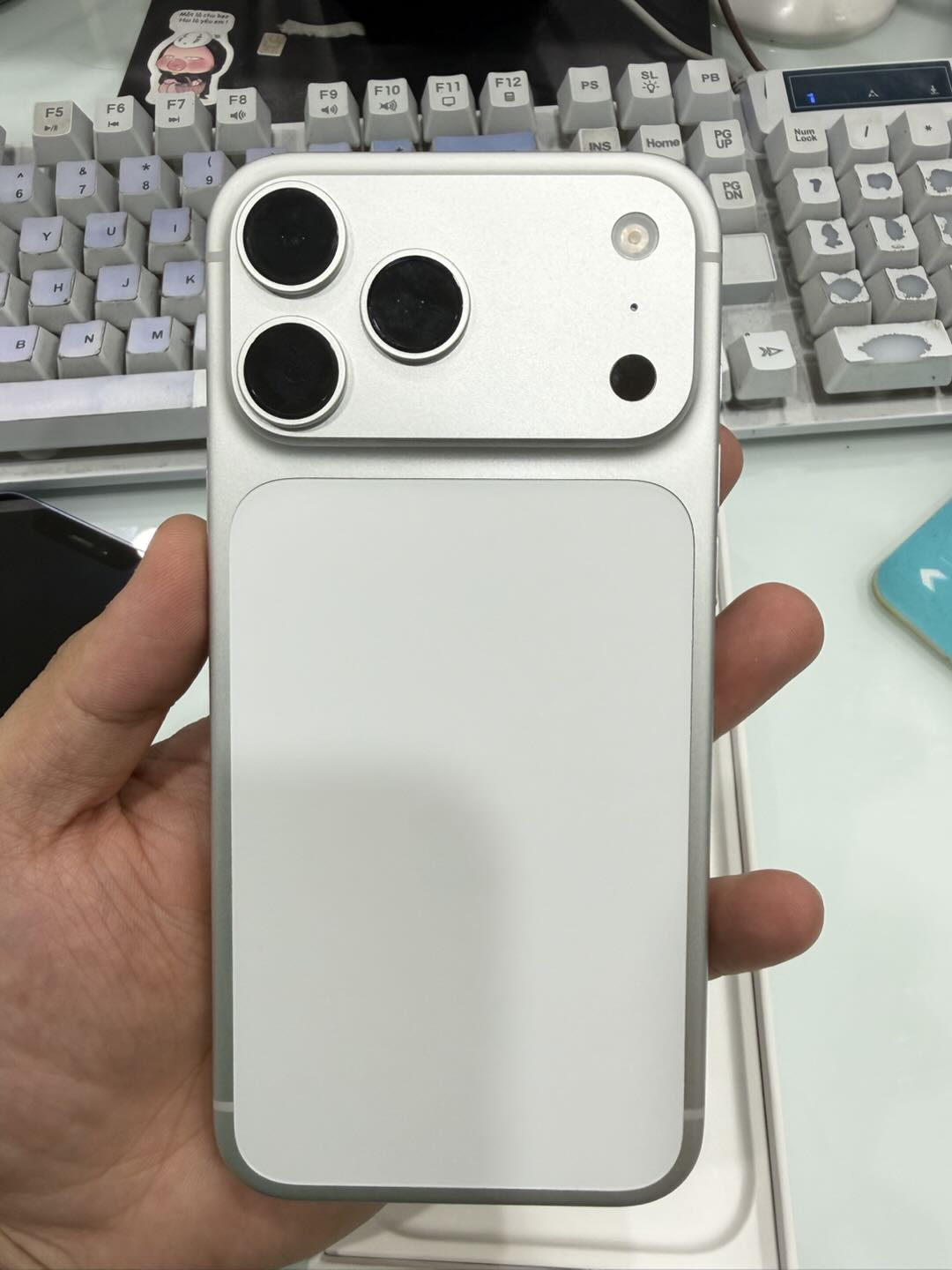 ĐTDĐ Apple iPhone 17 Pro Max 256GB Silver_MFYM4ZP/A - sct2mf2lnqd - MFYM4ZP -TBH