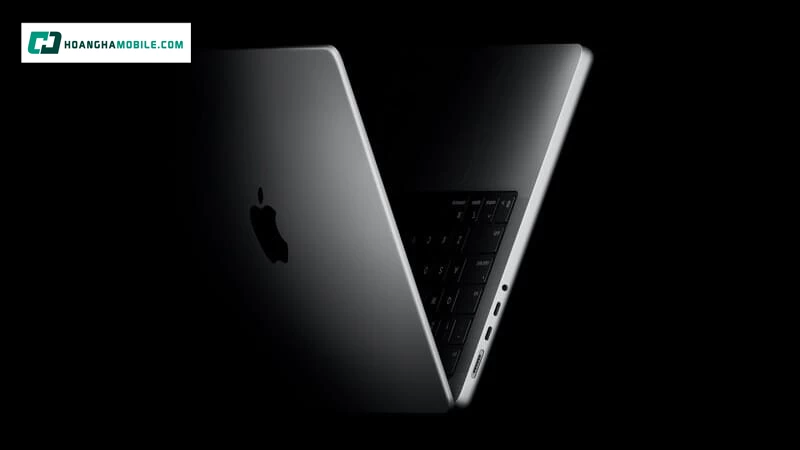 Thiết kế 14.2 inch của MacBook Pro M5 Pro 14 inch 24GB/2TB: Gọn gàng cho “laptop mang đi hàng ngày” Thiết kế 14.2 inch của MacBook Pro M5 Pro 14 inch 24GB/2TB: Gọn gàng cho “laptop mang đi hàng ngày”