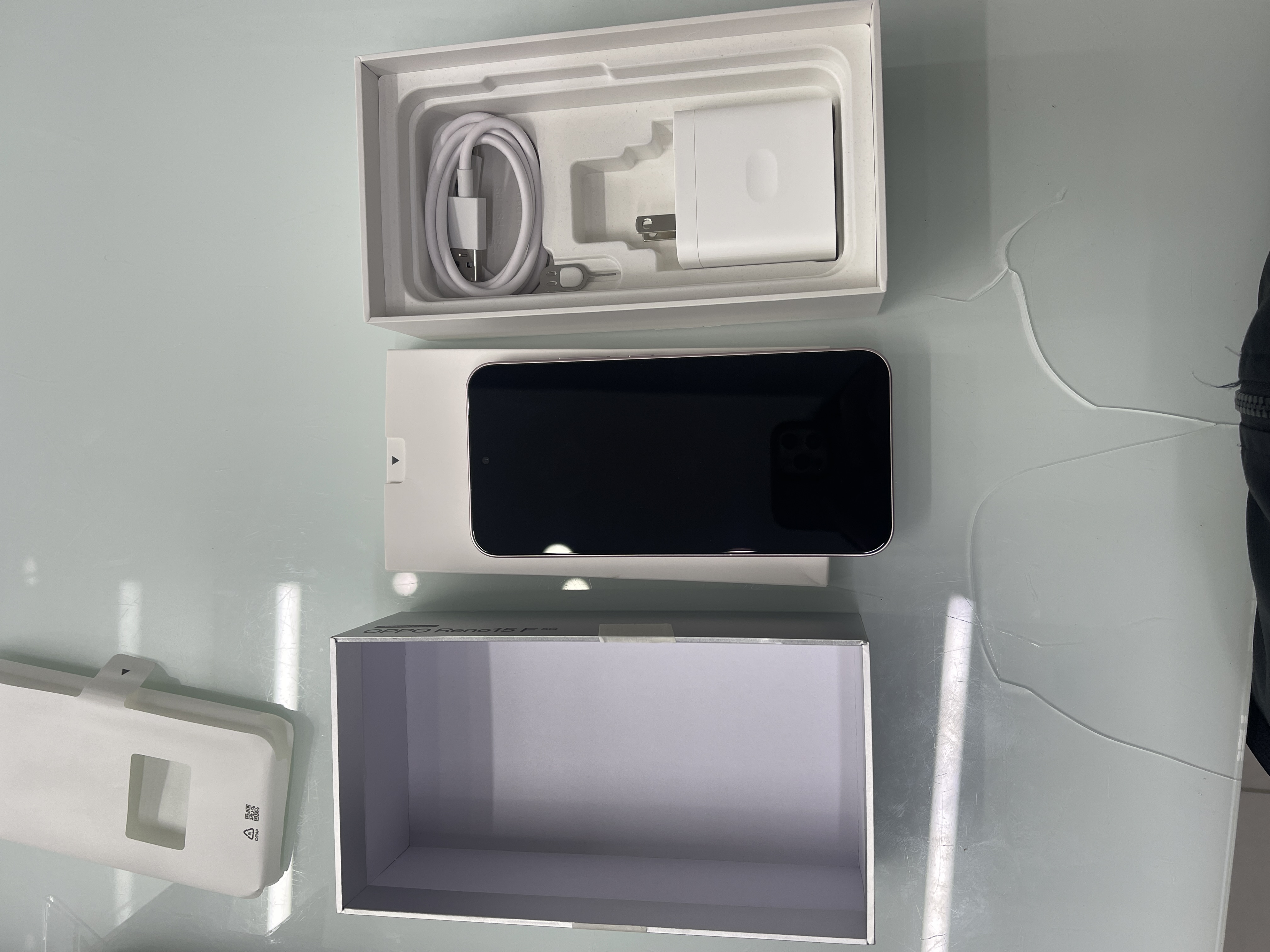 Điện thoại di động OPPO CPH2801 - Reno15 F 5G 8GB+256GB - Hồng