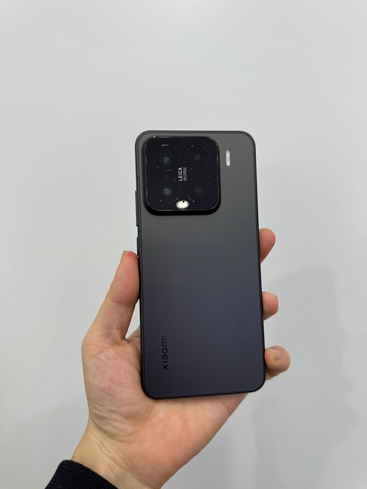 ĐIỆN THOẠI DI ĐỘNG (TEL) XIAOMI 15 6.36/SNAP 8 ELITE/12G/256G/50+50+50MP/32MP/5240mAh (24129PN74G)/TN