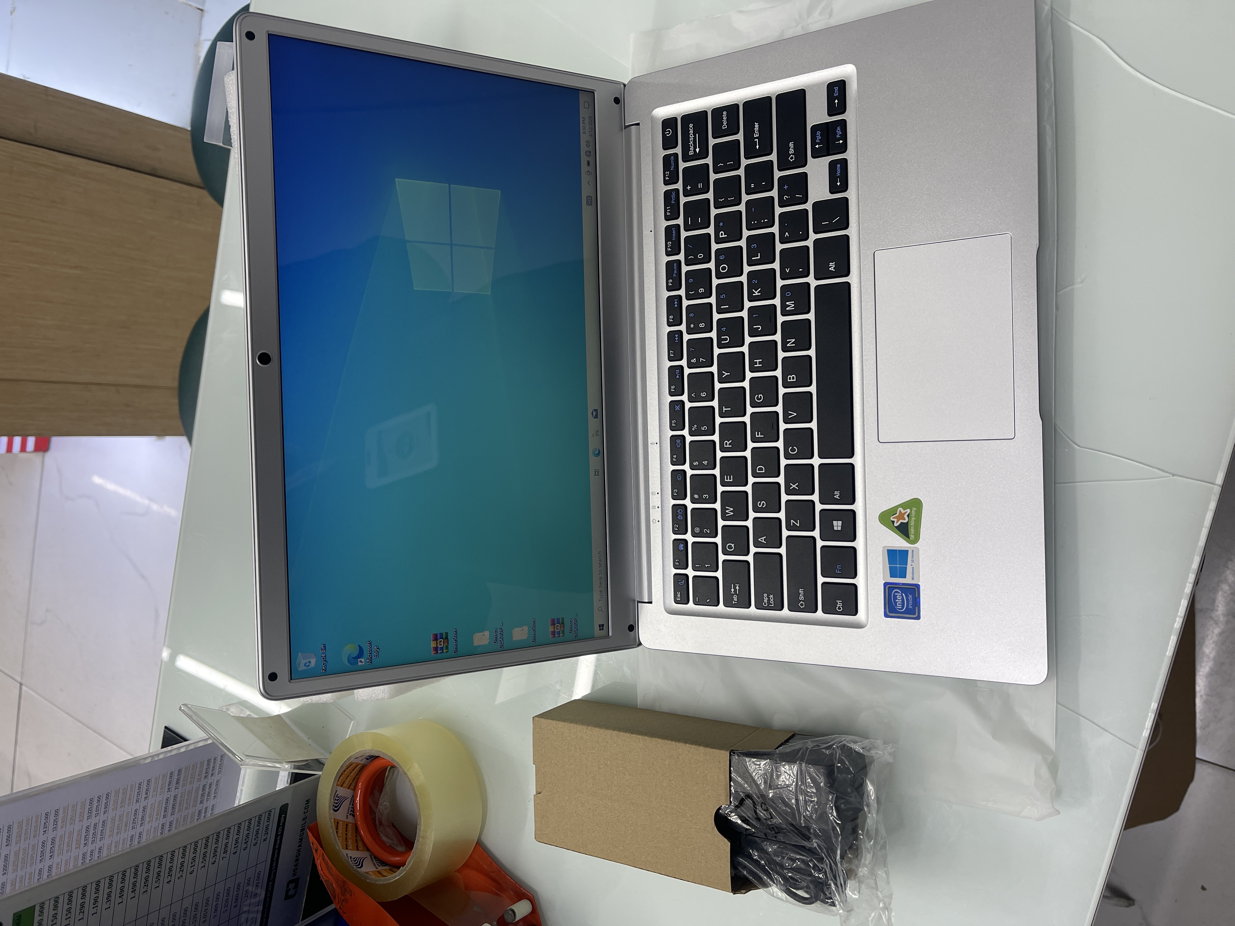 Máy tính xách tay M-SMART MBOOK 1409A