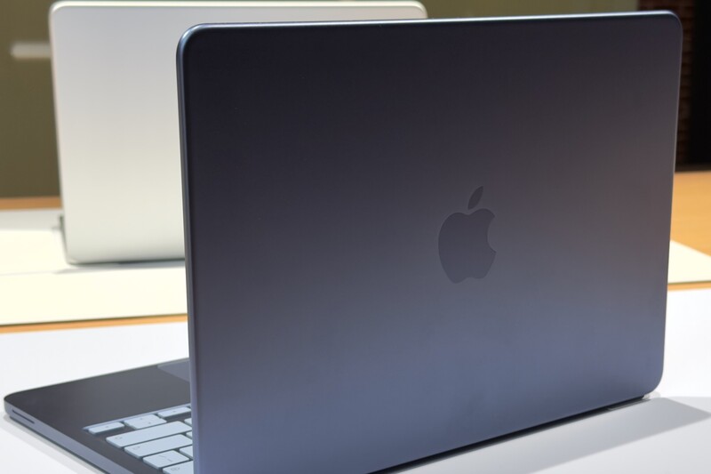 MacBook Neo là lựa chọn phù hợp với những người đang tìm một chiếc laptop Apple có thiết kế gọn nhẹ và đáp ứng tốt các nhu cầu hàng ngày