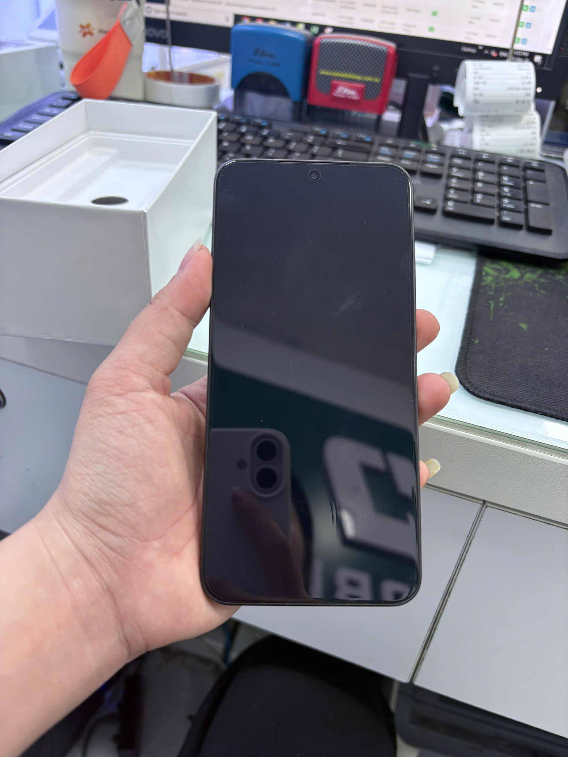 ĐIỆN THOẠI DI ĐỘNG (TEL) XIAOMI 15 6.36/SNAP 8 ELITE/12G/256G/50+50+50MP/32MP/5240mAh (24129PN74G)/TN 