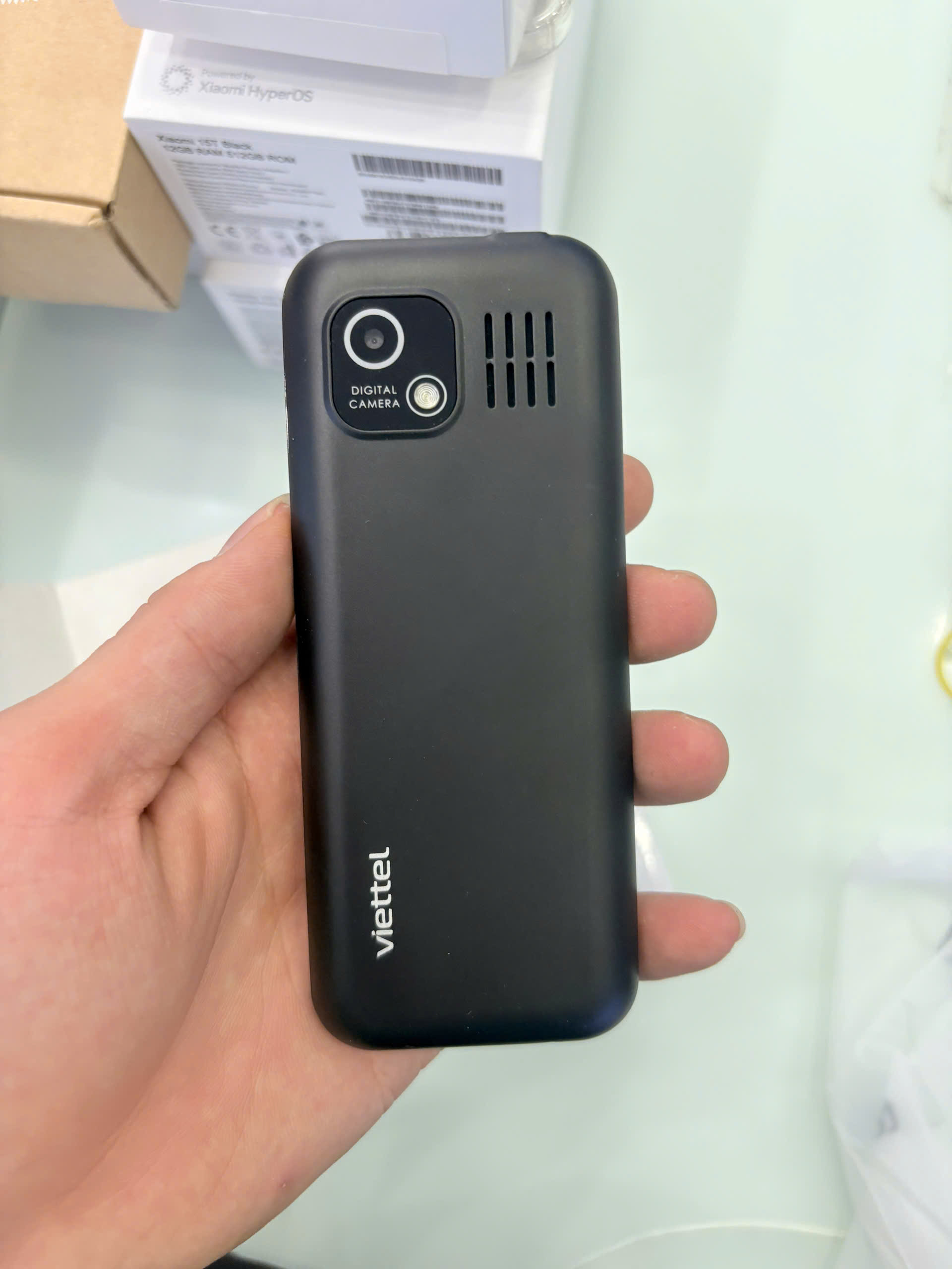 Điện thoại Viettel T2 - 4G (DÙNG MỌI LOẠI SIM) TBH