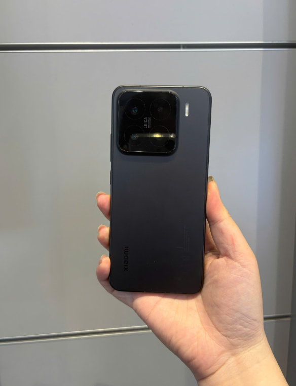 ĐIỆN THOẠI DI ĐỘNG (TEL) XIAOMI 15 6.36/SNAP 8 ELITE/12G/256G/50+50+50MP/32MP/5240mAh (24129PN74G)/TN - TBH