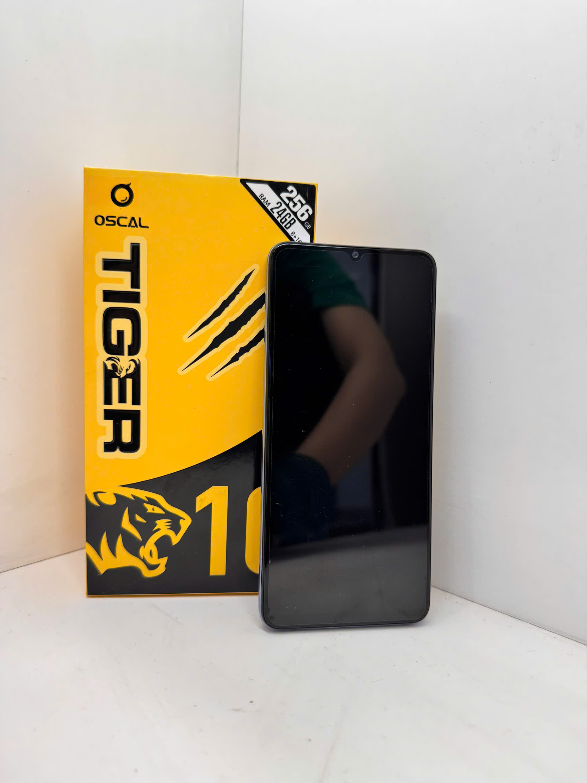 Điện thoại di động OSCAL TIGER 10 (8GB/256GB) - màu Xanh da trời (Summer Sky Blue)